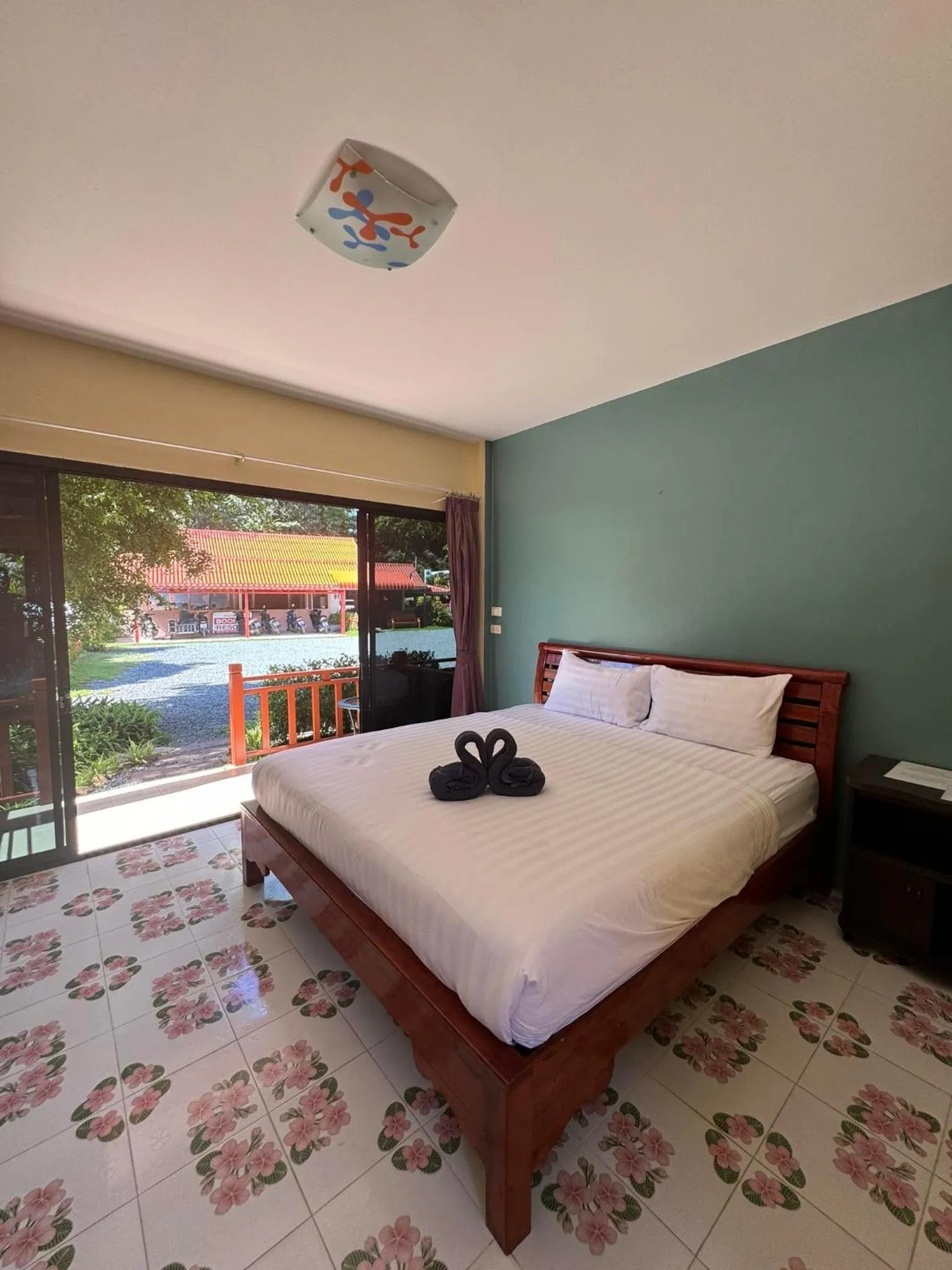 Bed in Boonya Resort Koh Chang