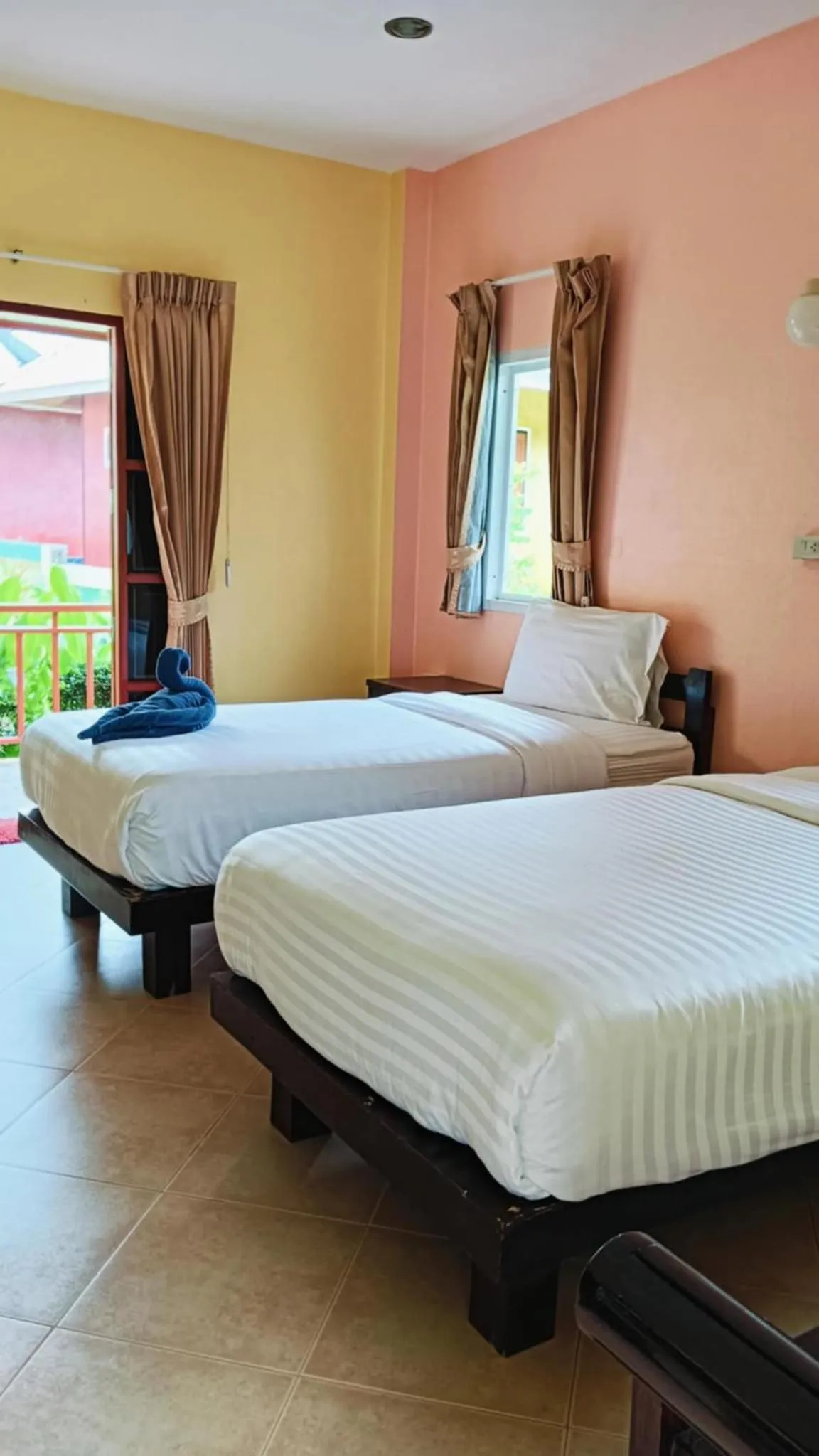 Bed in Boonya Resort Koh Chang