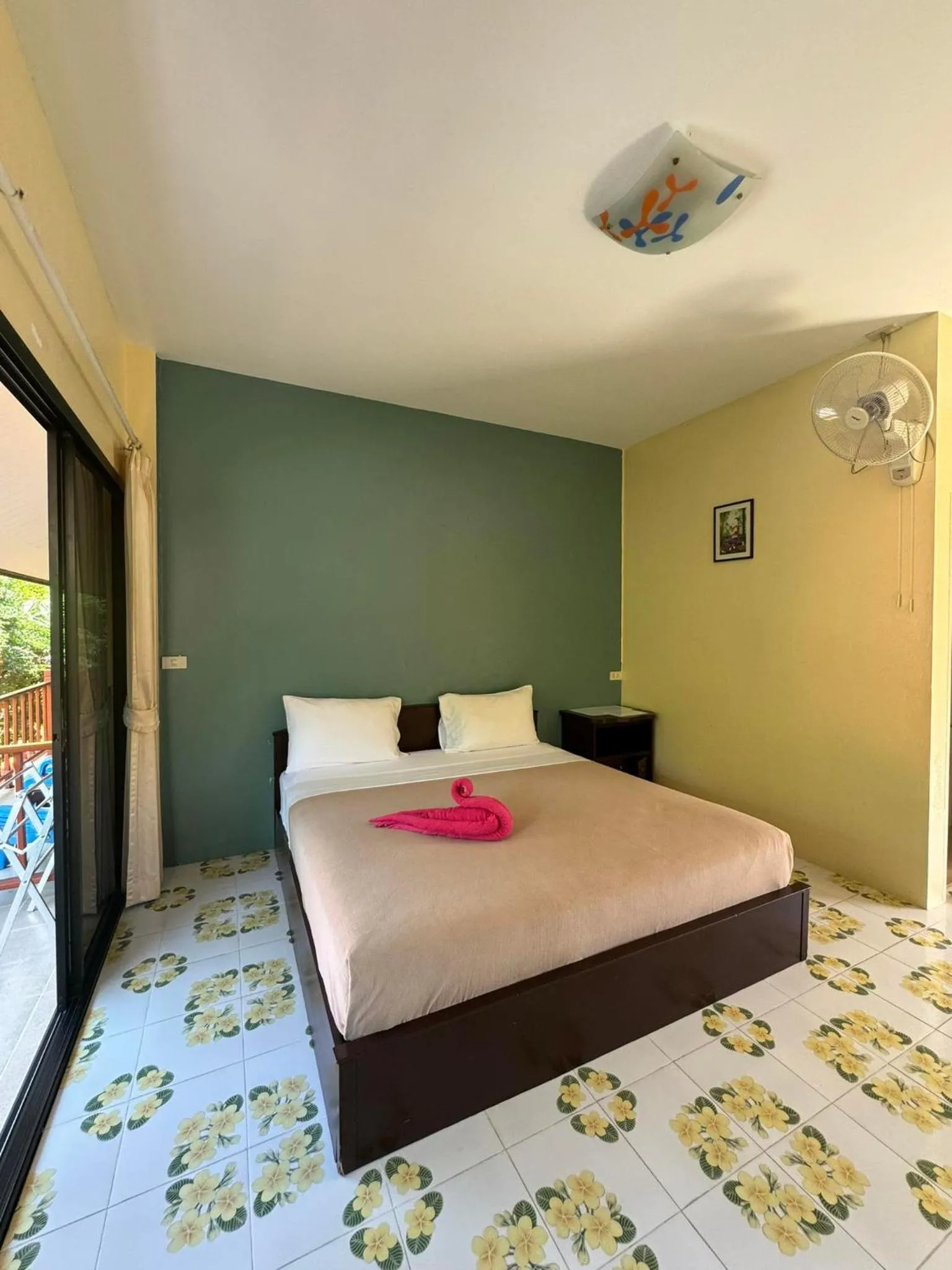 Bed in Boonya Resort Koh Chang