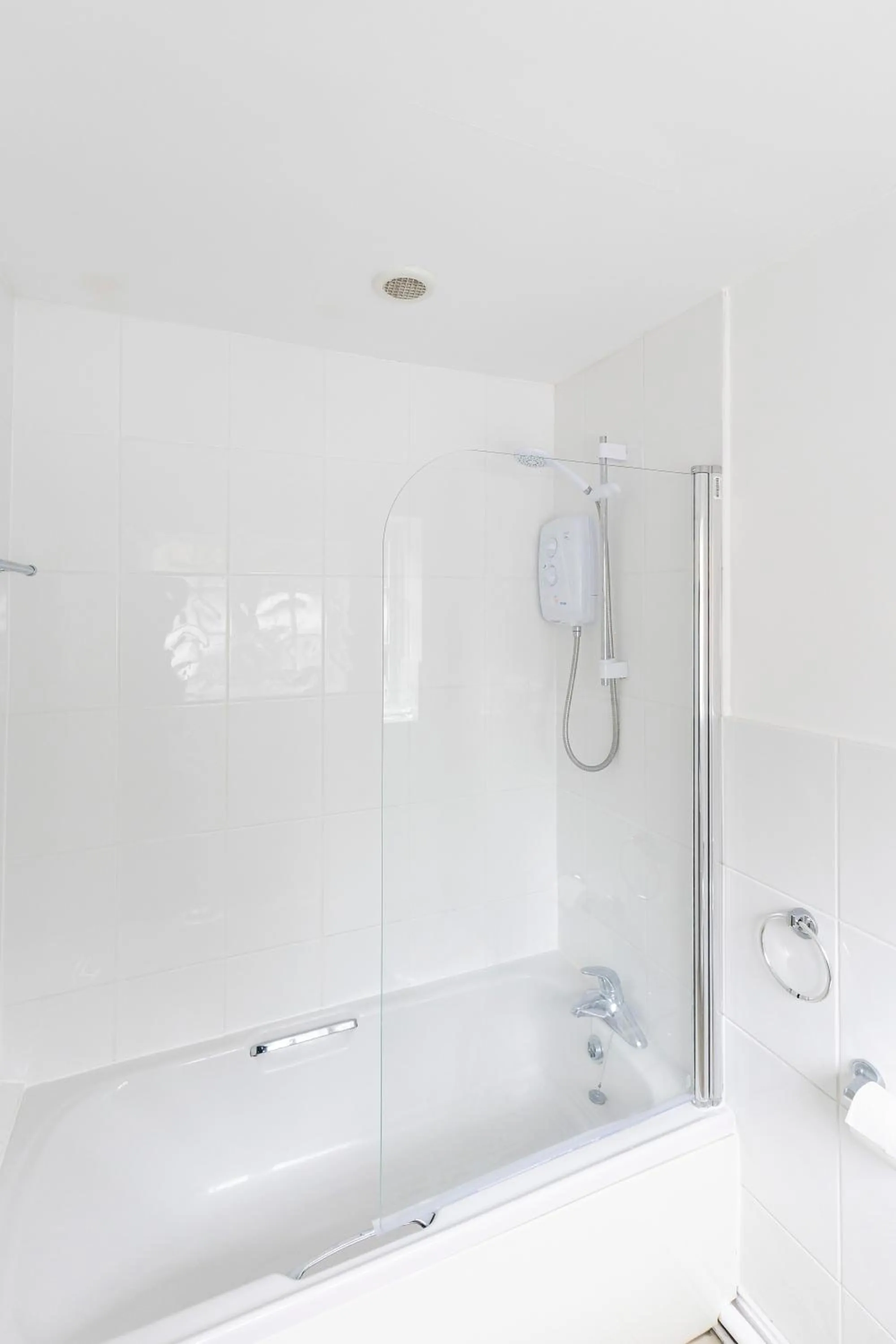 Bathroom in OYO Blenheim House