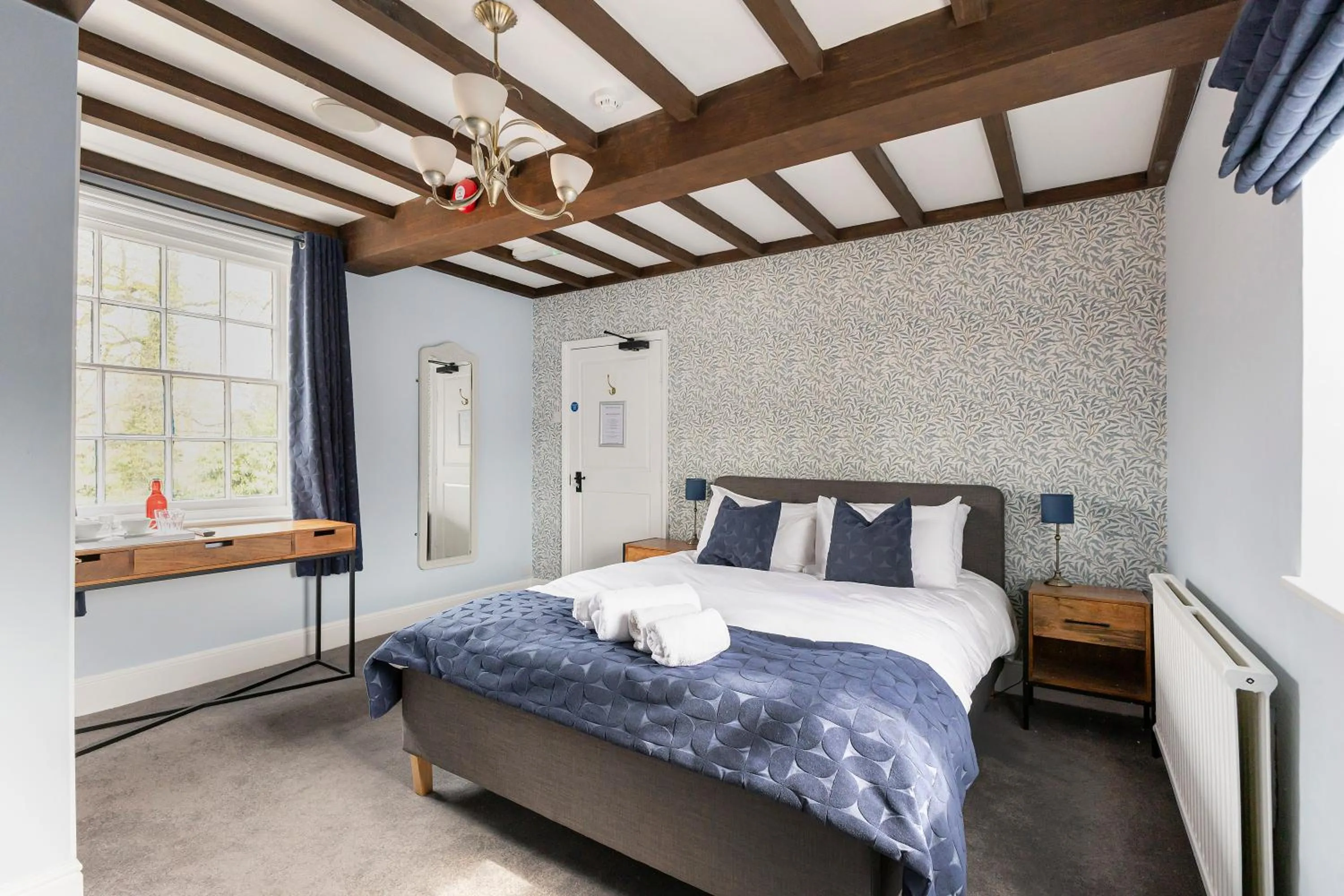 Bedroom, Bed in OYO Blenheim House