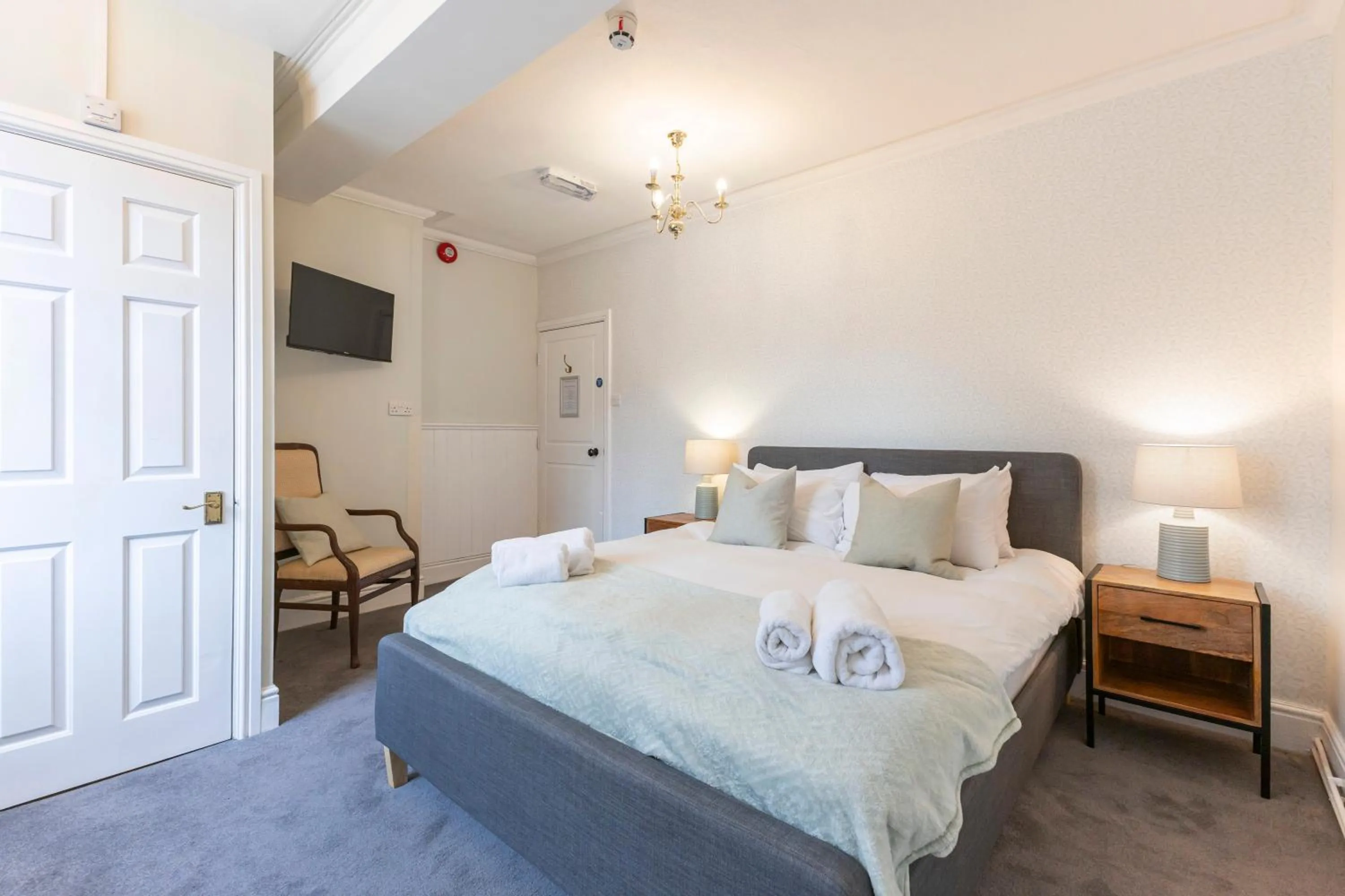 Bedroom, Bed in OYO Blenheim House