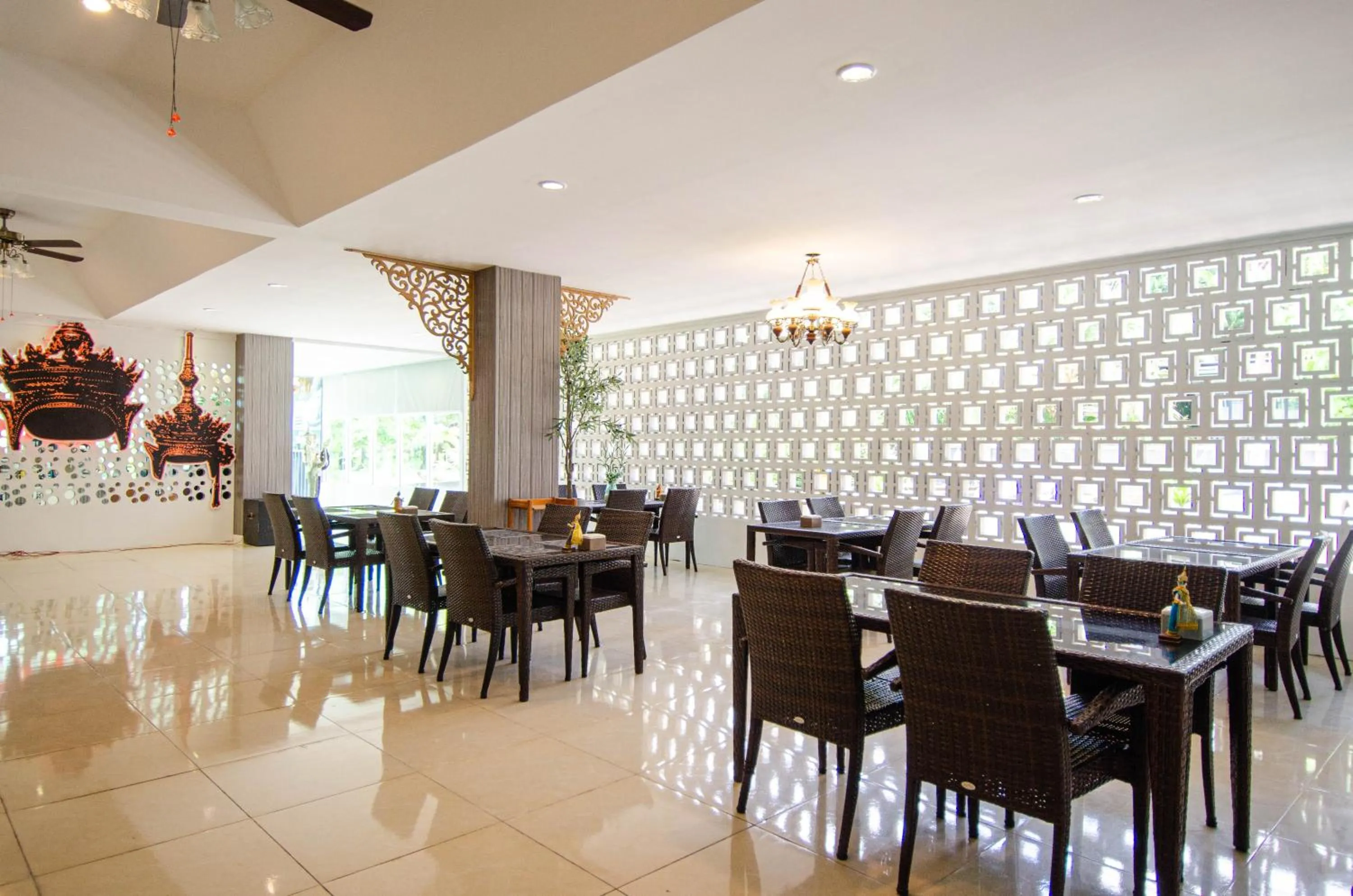 Restaurant/places to eat in Golden Manora Hotel Bangtao Beach Phuket