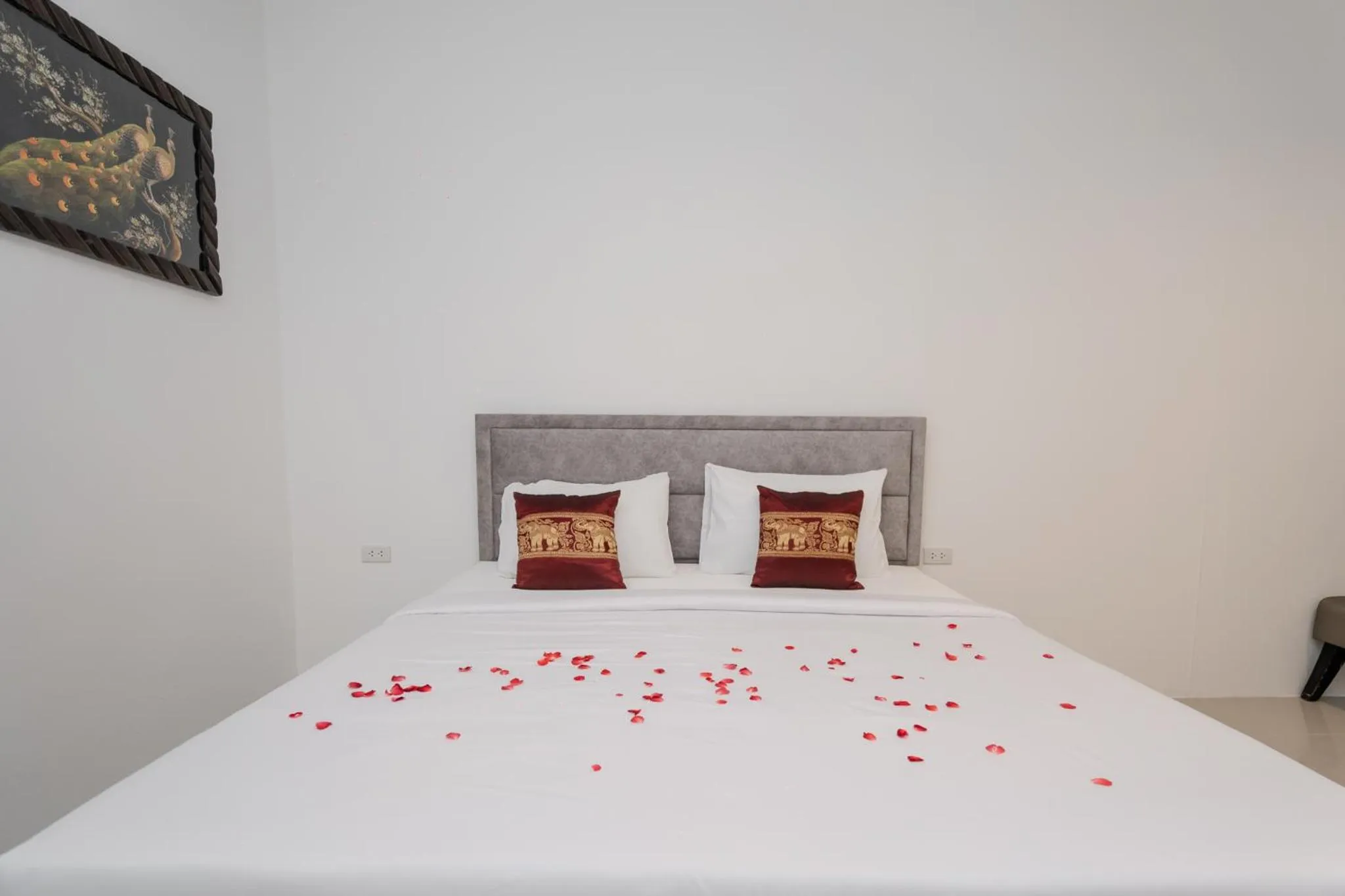 Bed in Golden Manora Hotel Bangtao Beach Phuket