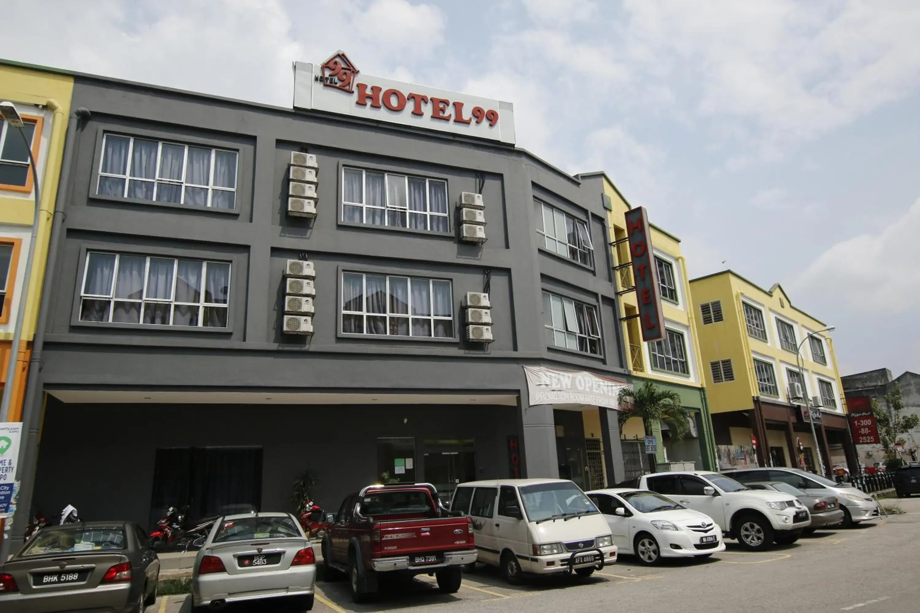 Facade/entrance, Property Building in Hotel 99 Bandar Klang (Meru)