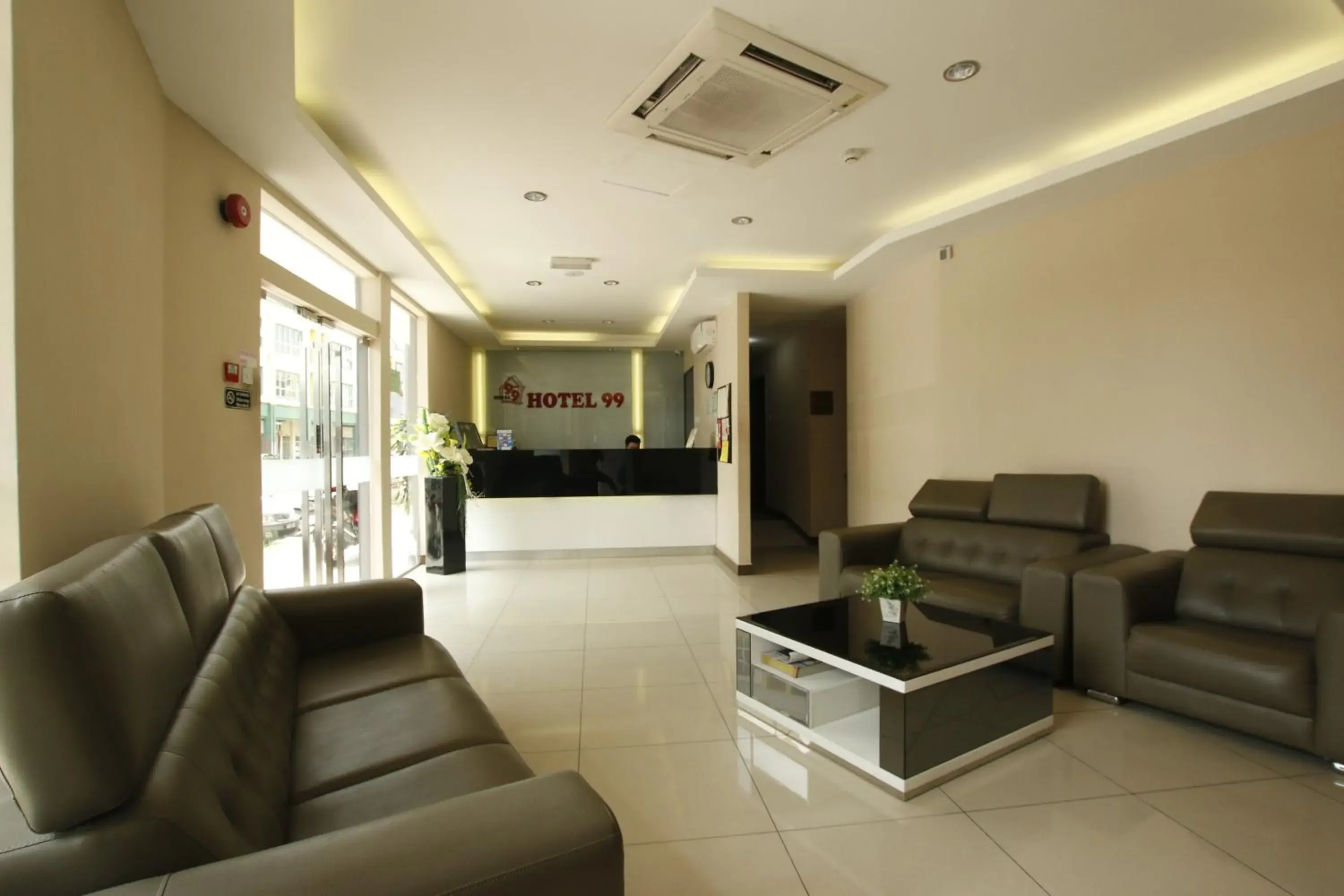 Lobby or reception, Seating Area in Hotel 99 Bandar Klang (Meru)