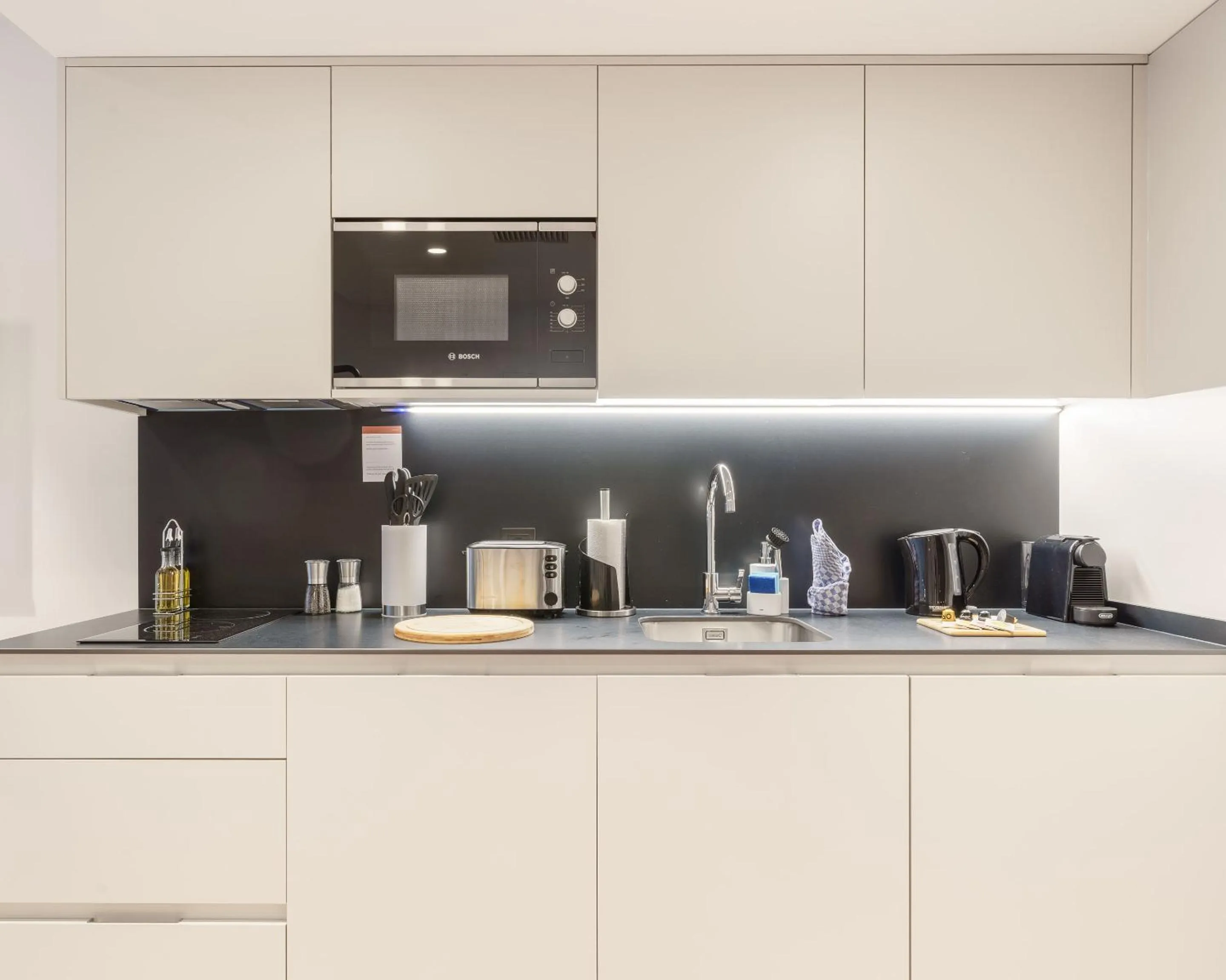 Coffee/tea facilities in Limehome Madrid Calle de Juan Hurtado de Mendoza