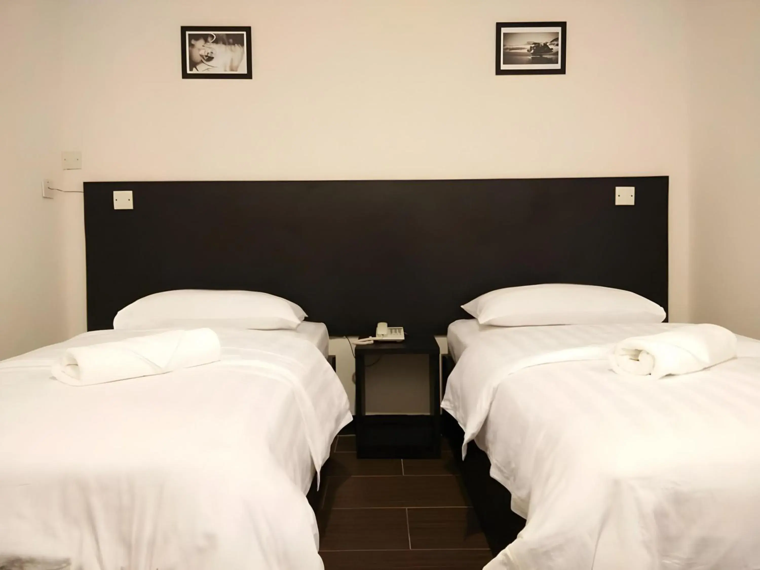 Photo of the whole room, Bed in Hotel O Astana Hotel Photo of the whole room, Bed in Hotel O Astana Hotel