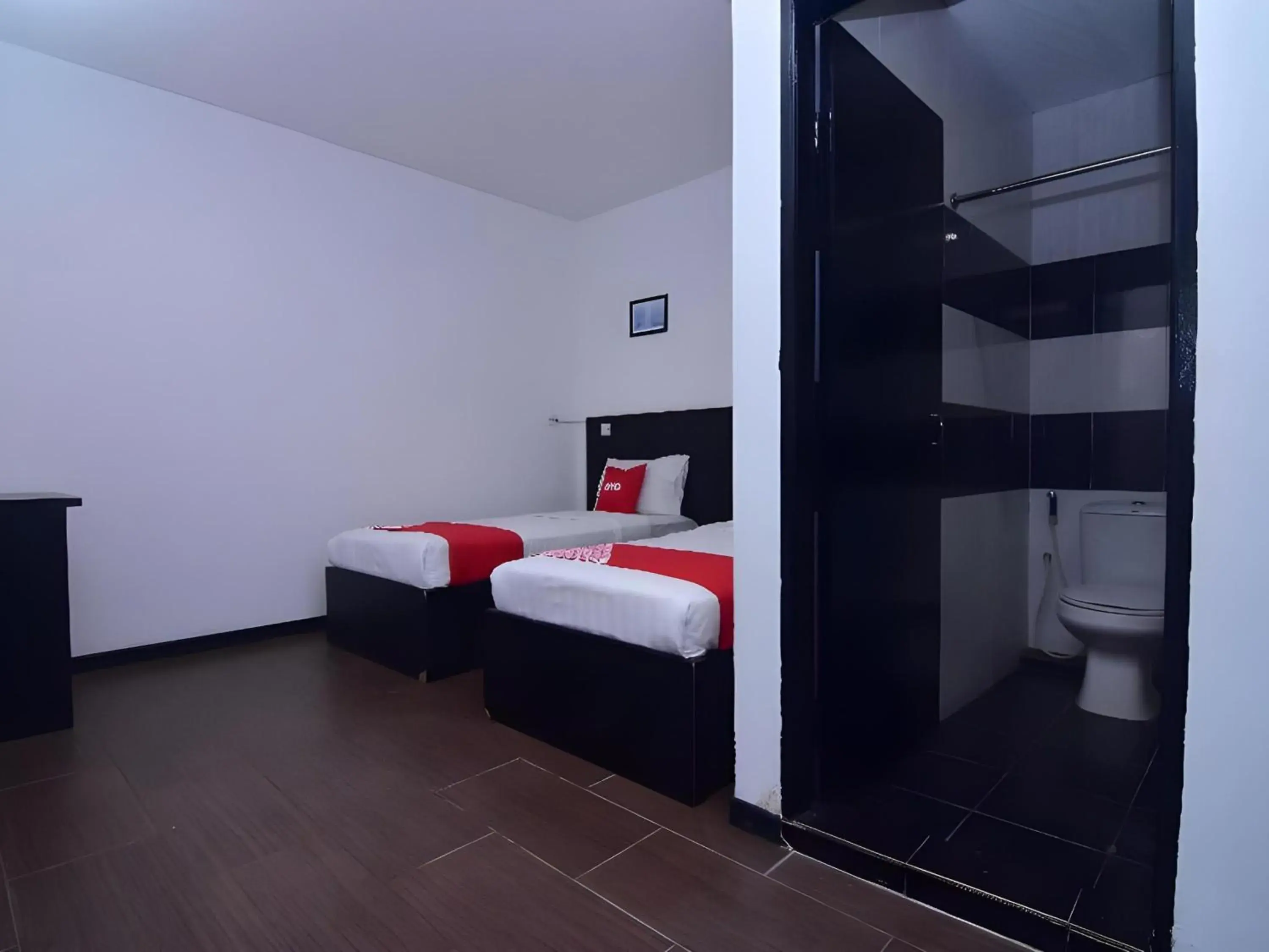 Photo of the whole room, Bed in Hotel O Astana Hotel Photo of the whole room, Bed in Hotel O Astana Hotel