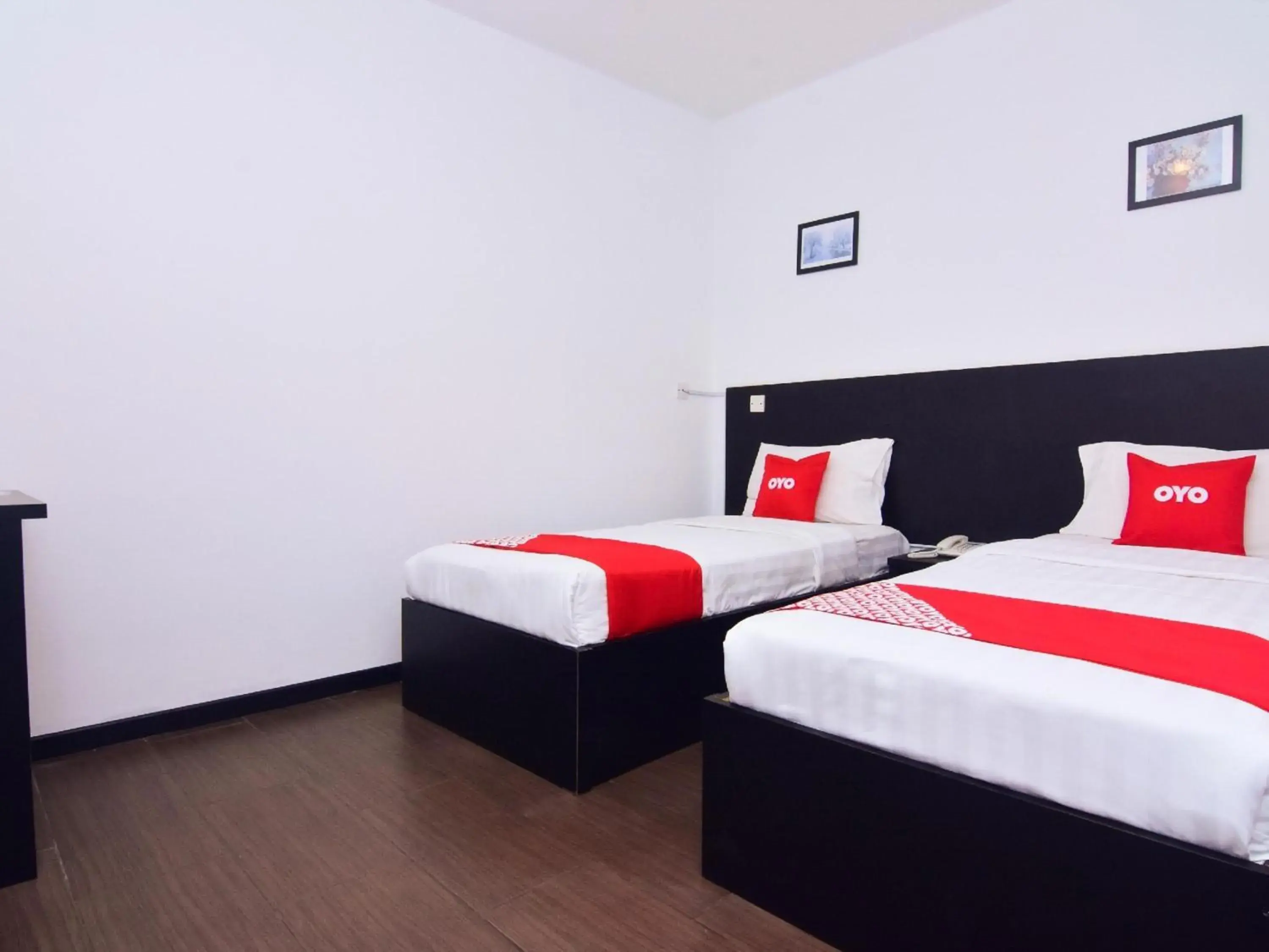 Photo of the whole room, Bed in Hotel O Astana Hotel Photo of the whole room, Bed in Hotel O Astana Hotel