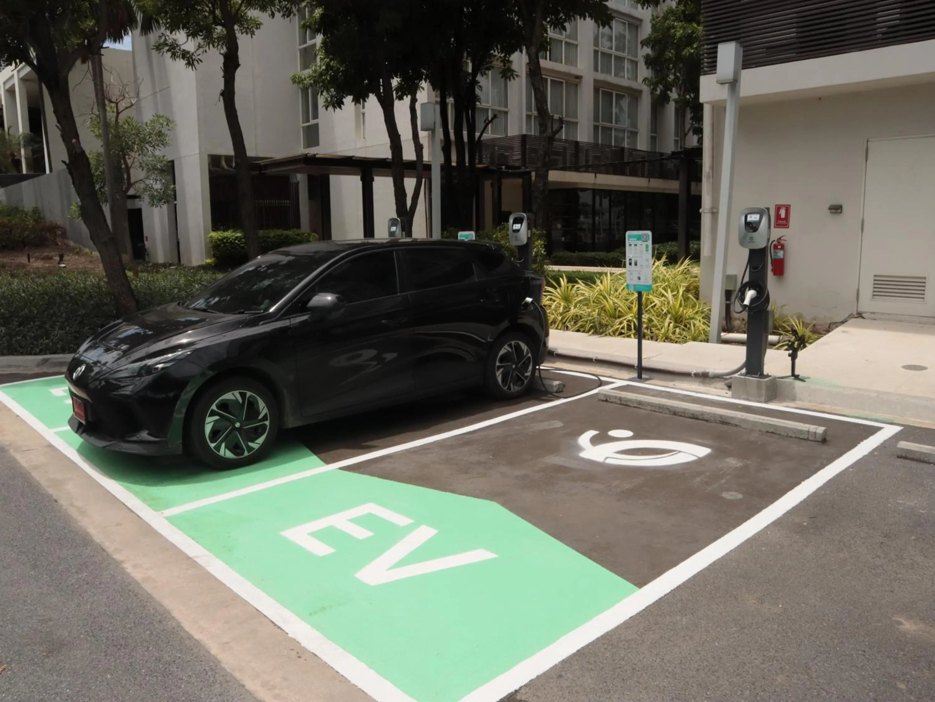 Parking in The Idle Hotel and Residence