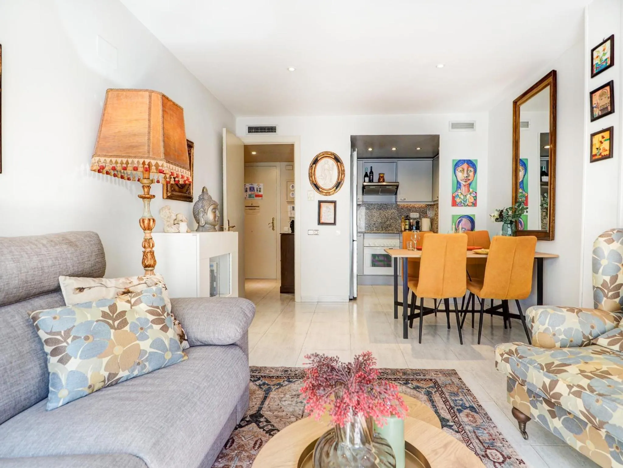 Casa Rainbow by Hello Homes Sitges