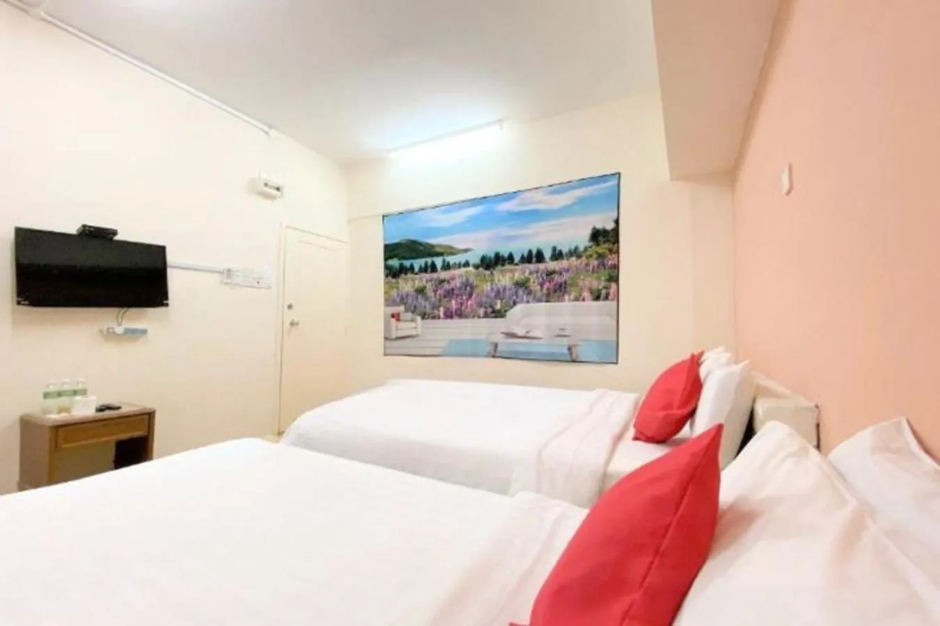 Bed in B Hotel Penang