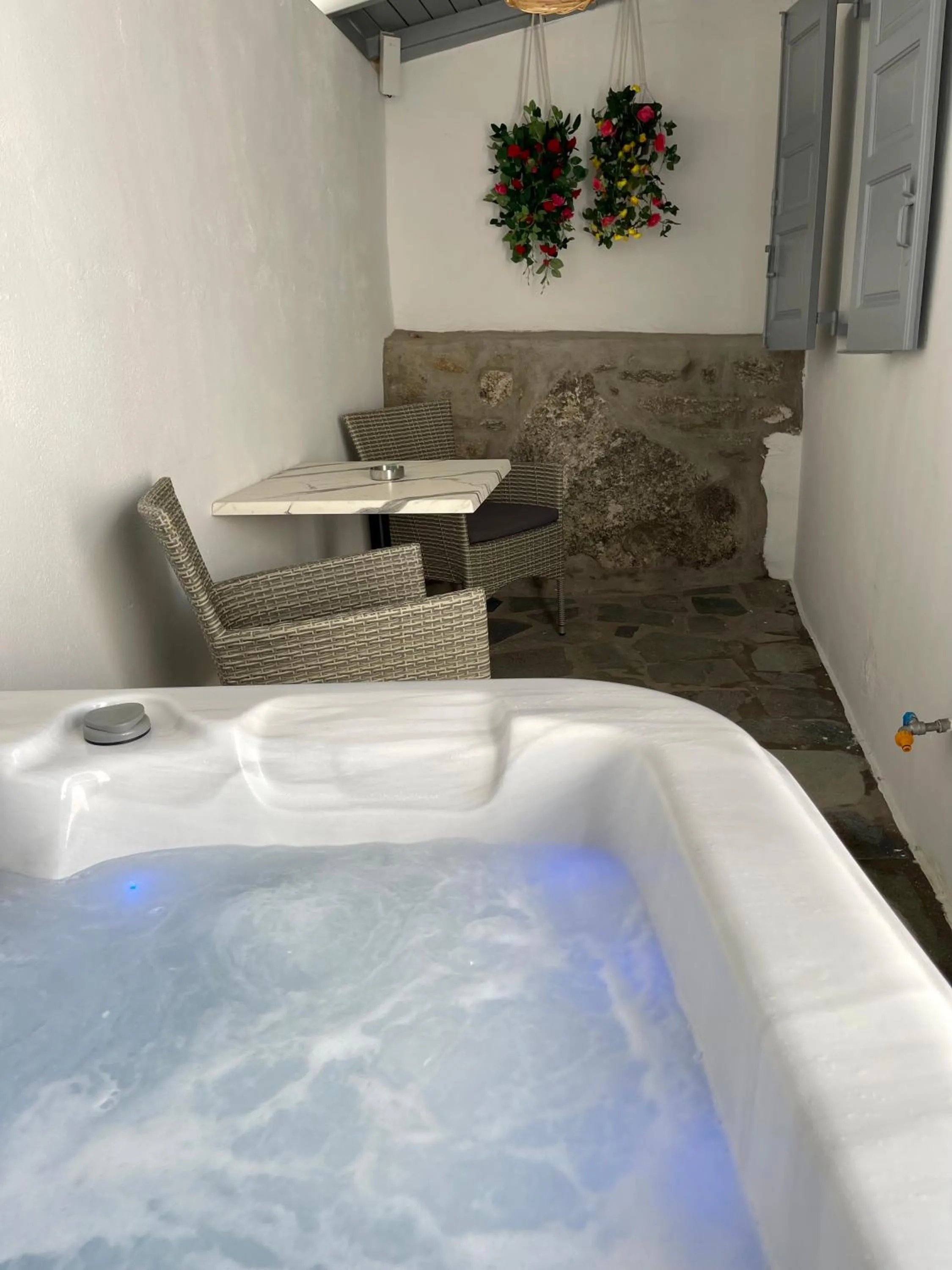 Hot Tub in Mykonos Secret Spot