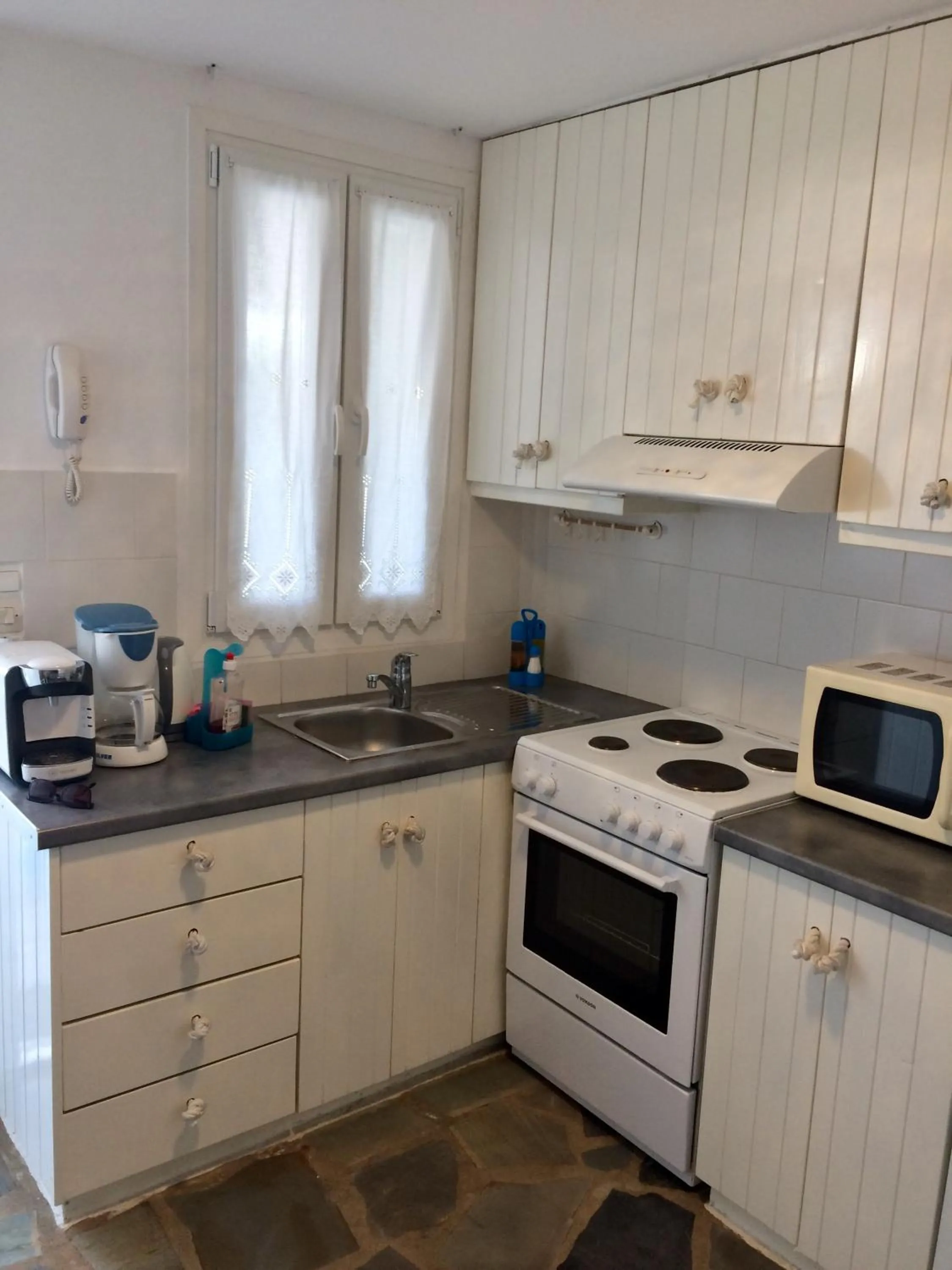 Photo of the whole room in Mykonos Secret Spot
