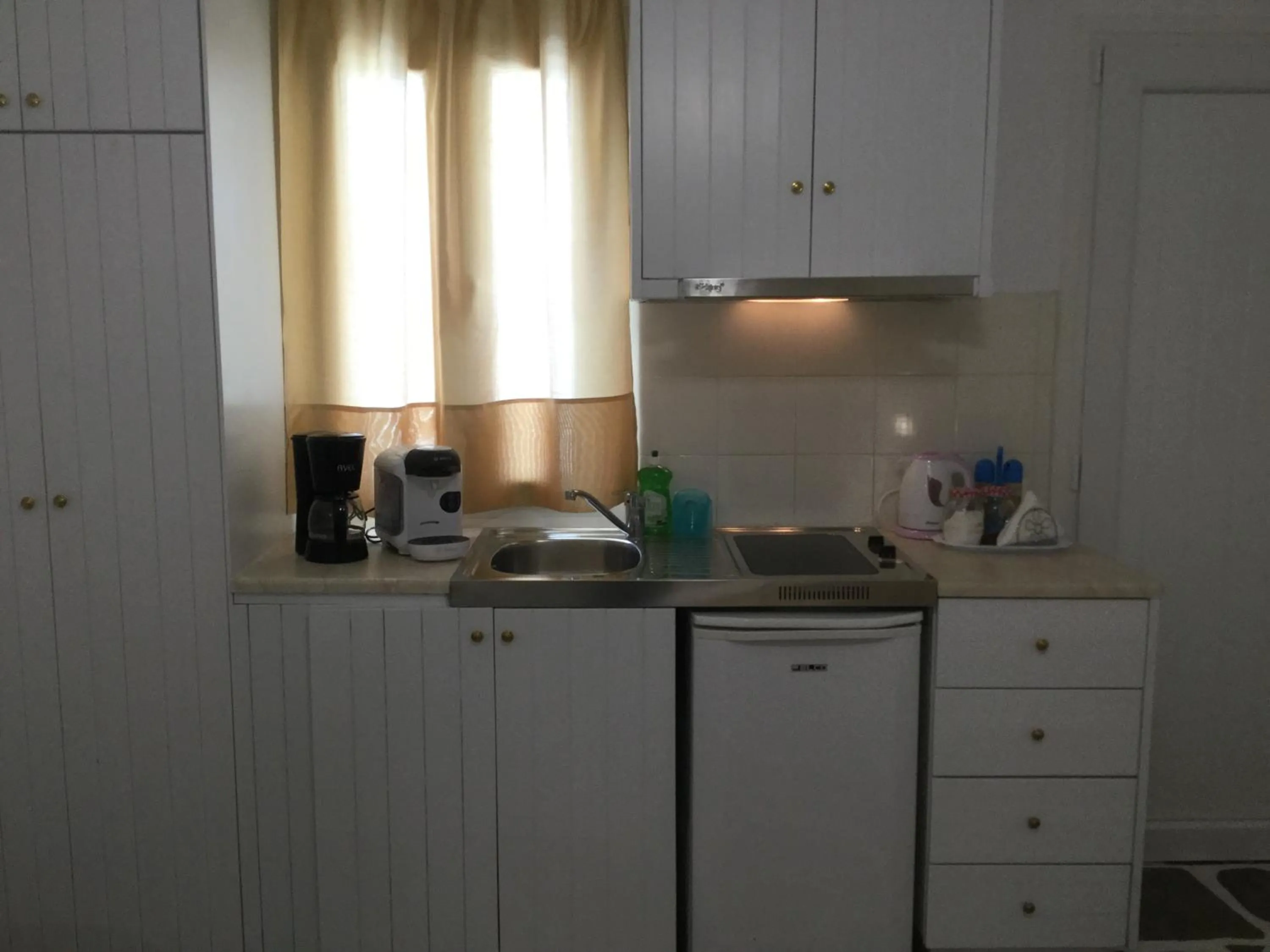 Kitchen or kitchenette in Mykonos Secret Spot