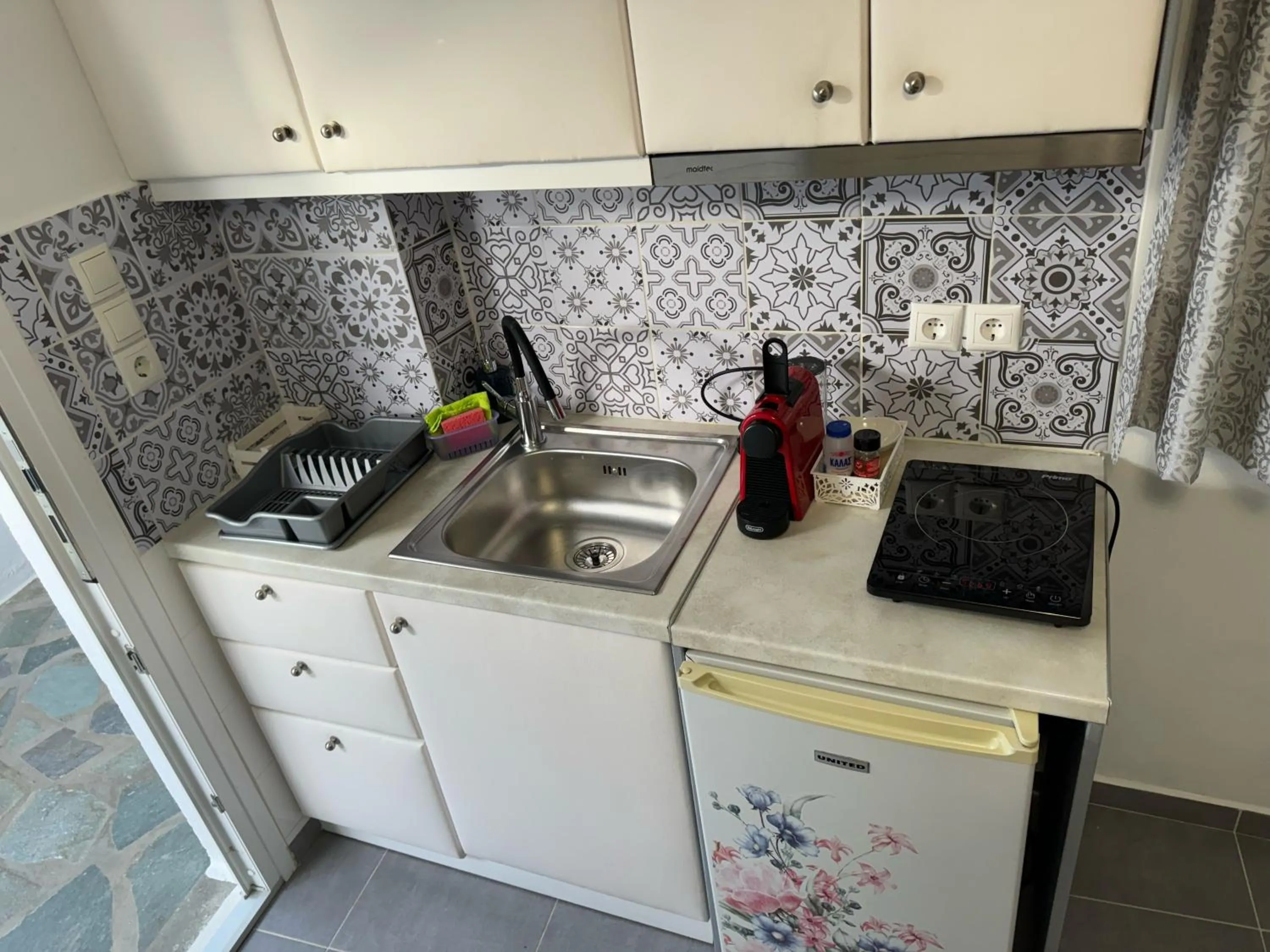Kitchen or kitchenette in Mykonos Secret Spot