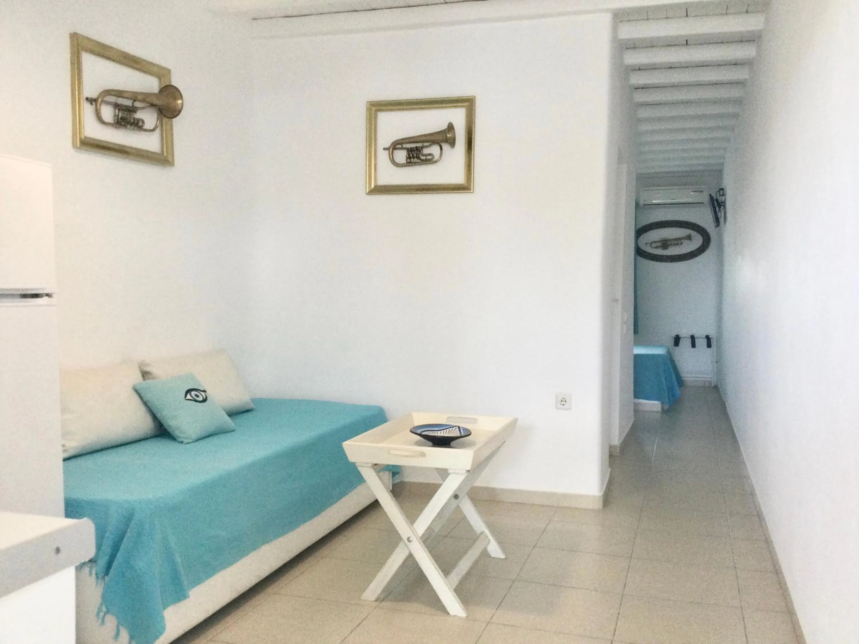 Property building, Bed in Mykonos Secret Spot
