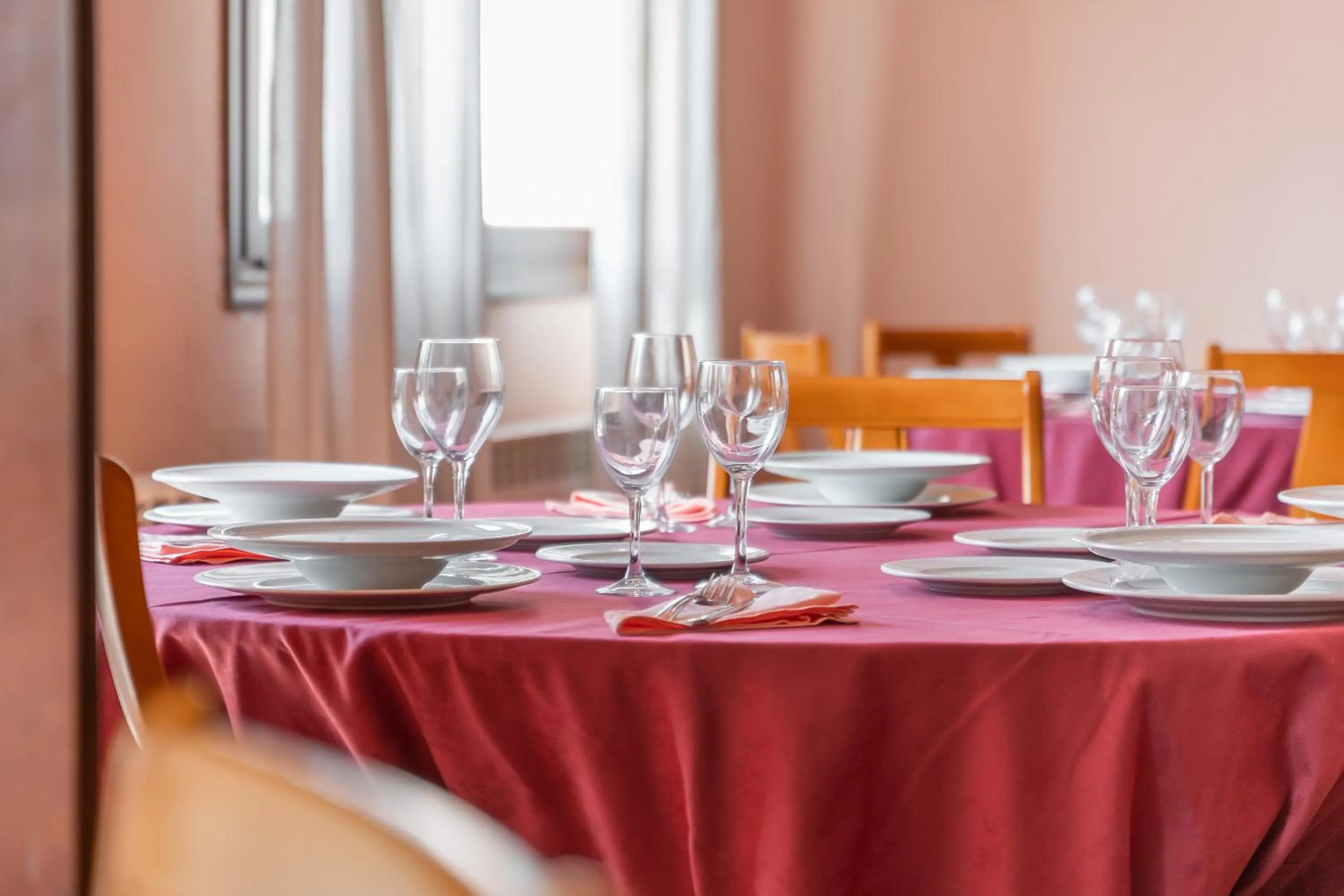 Restaurant/places to eat in Hotel Puerta de Javalambre