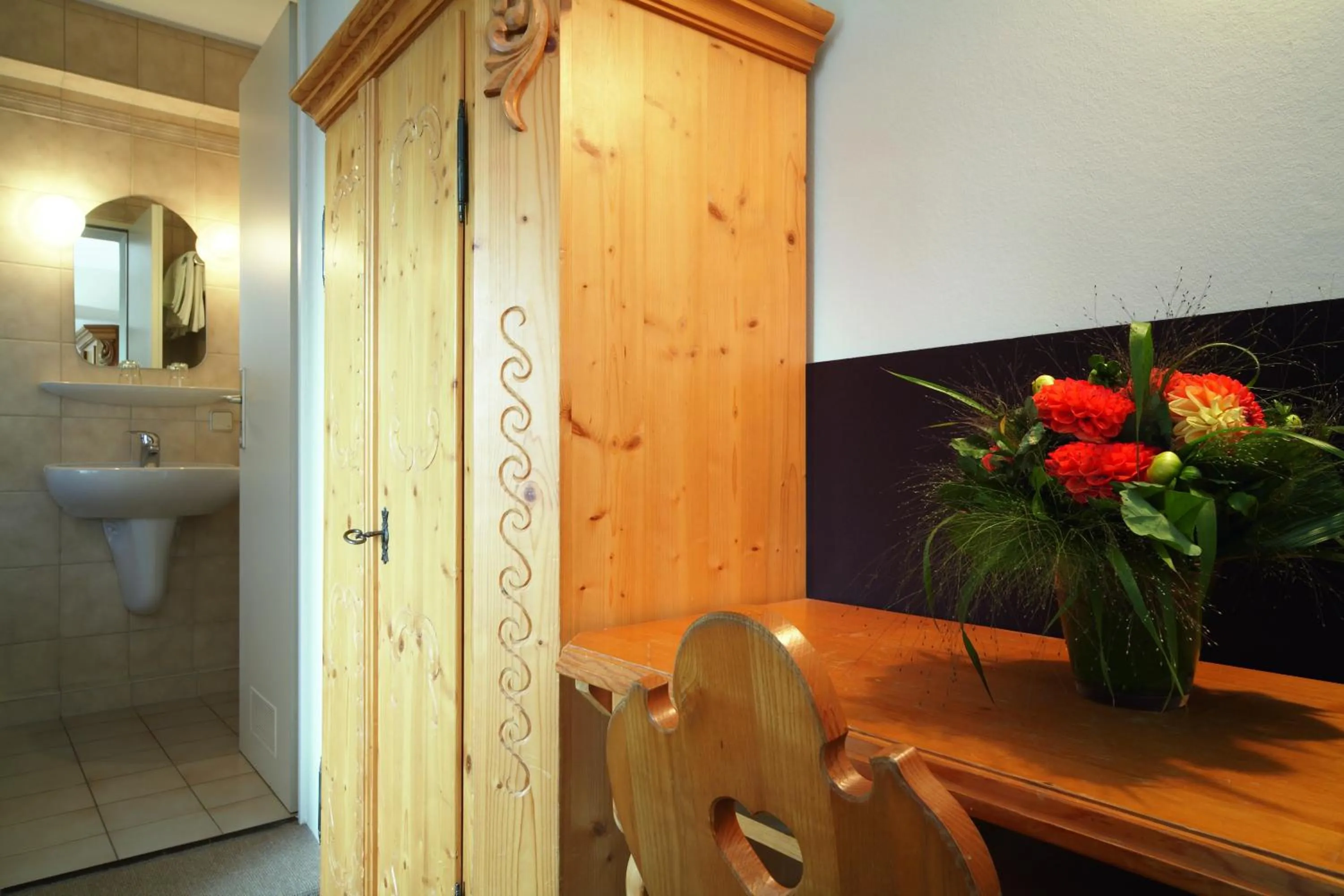 Seating area in Gasthof Neuwirt Unterföhring