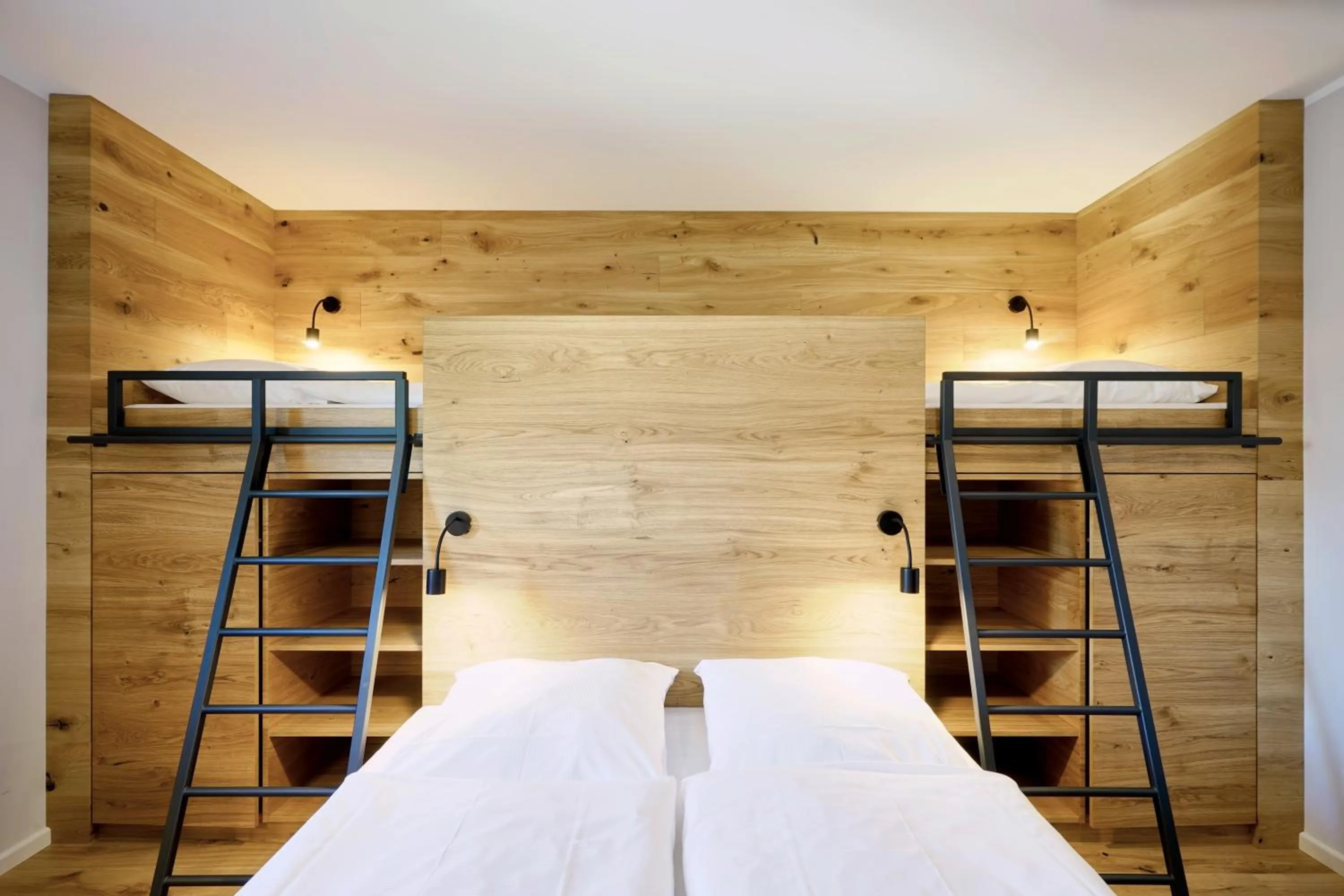 Bed in Gasthof Neuwirt Unterföhring