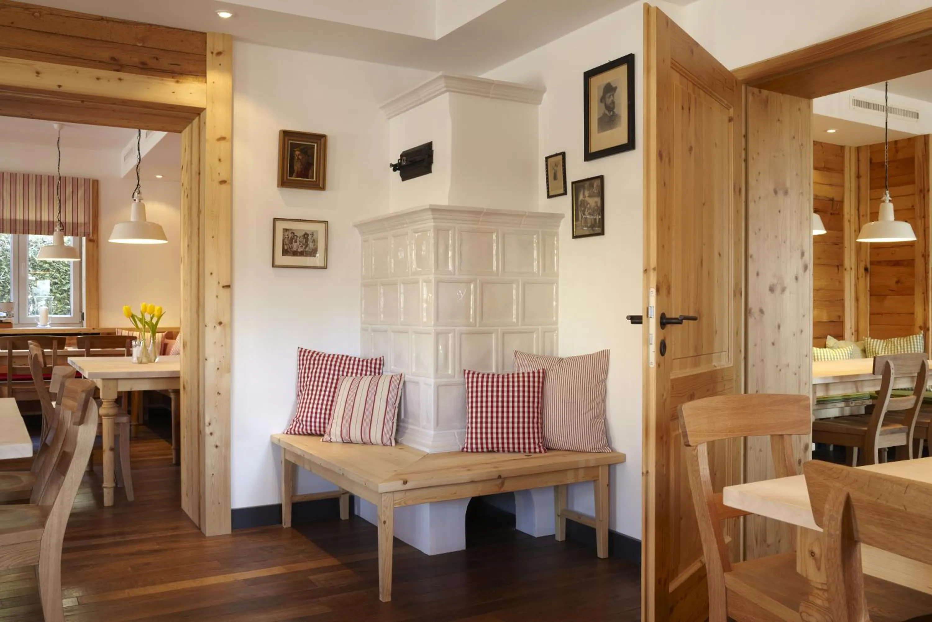 Restaurant/places to eat in Gasthof Neuwirt Unterföhring