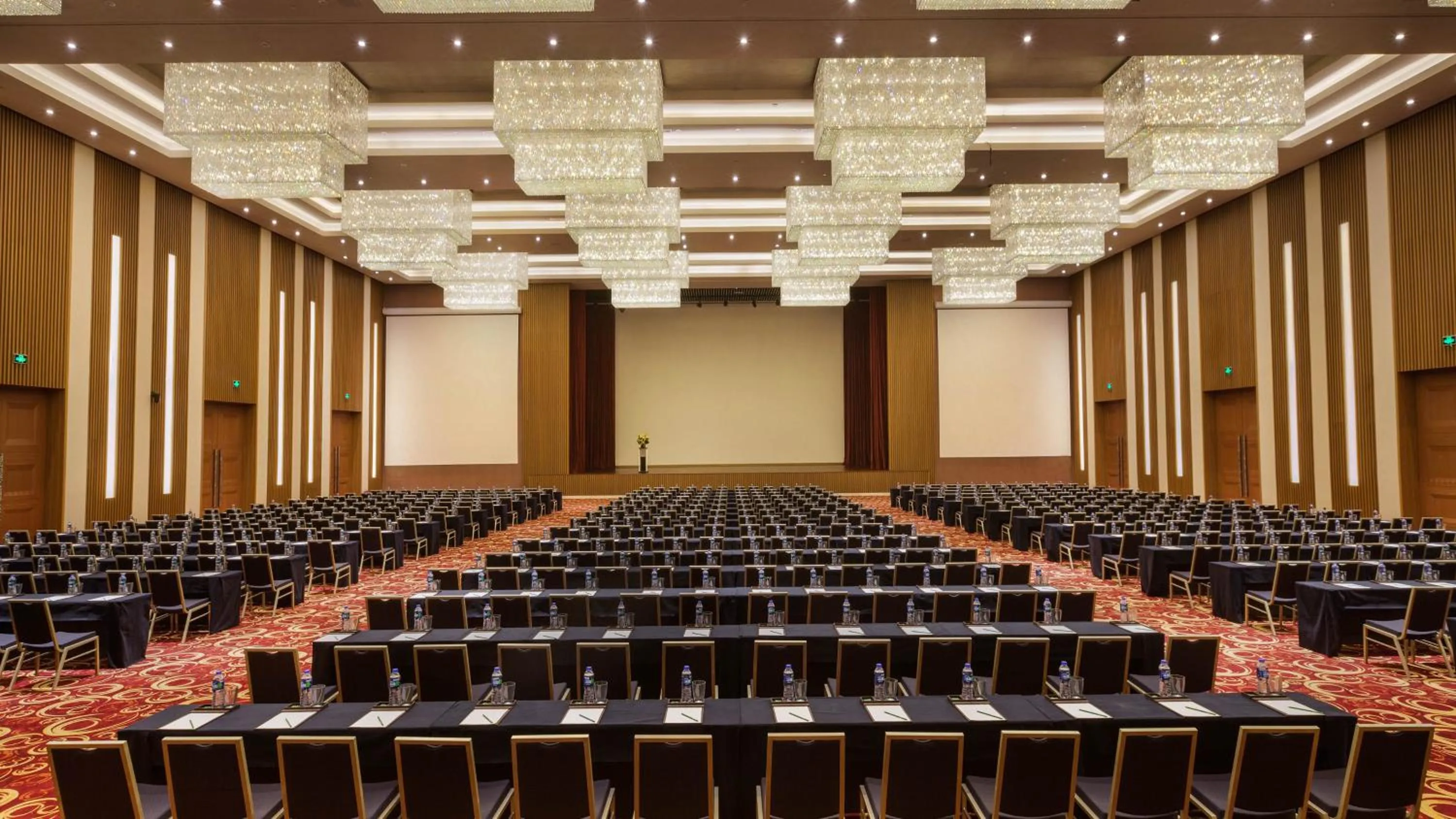 Restaurant/places to eat in Holiday Inn Putian Xiuyu by IHG