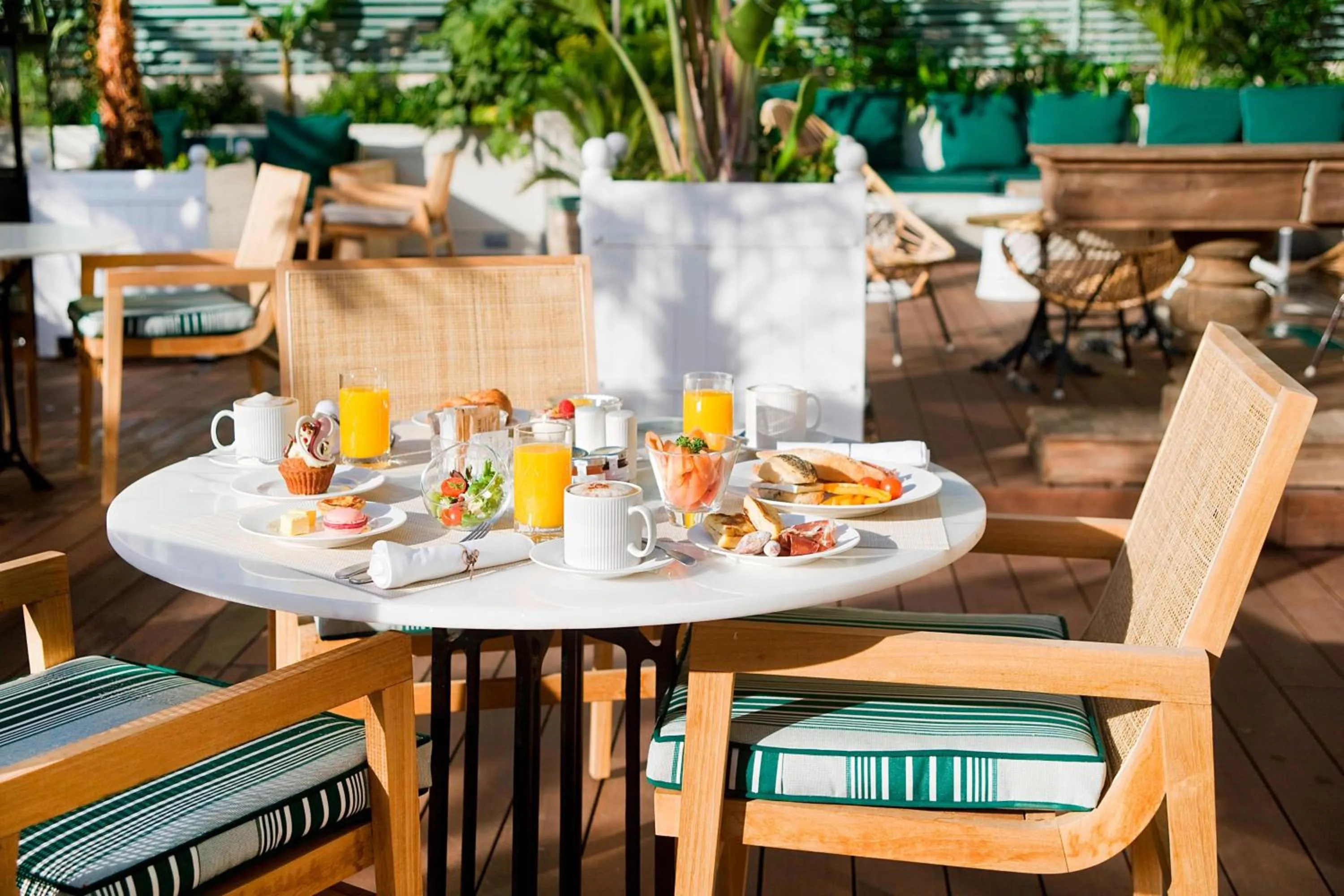 Breakfast in Cotton House Hotel, Autograph Collection