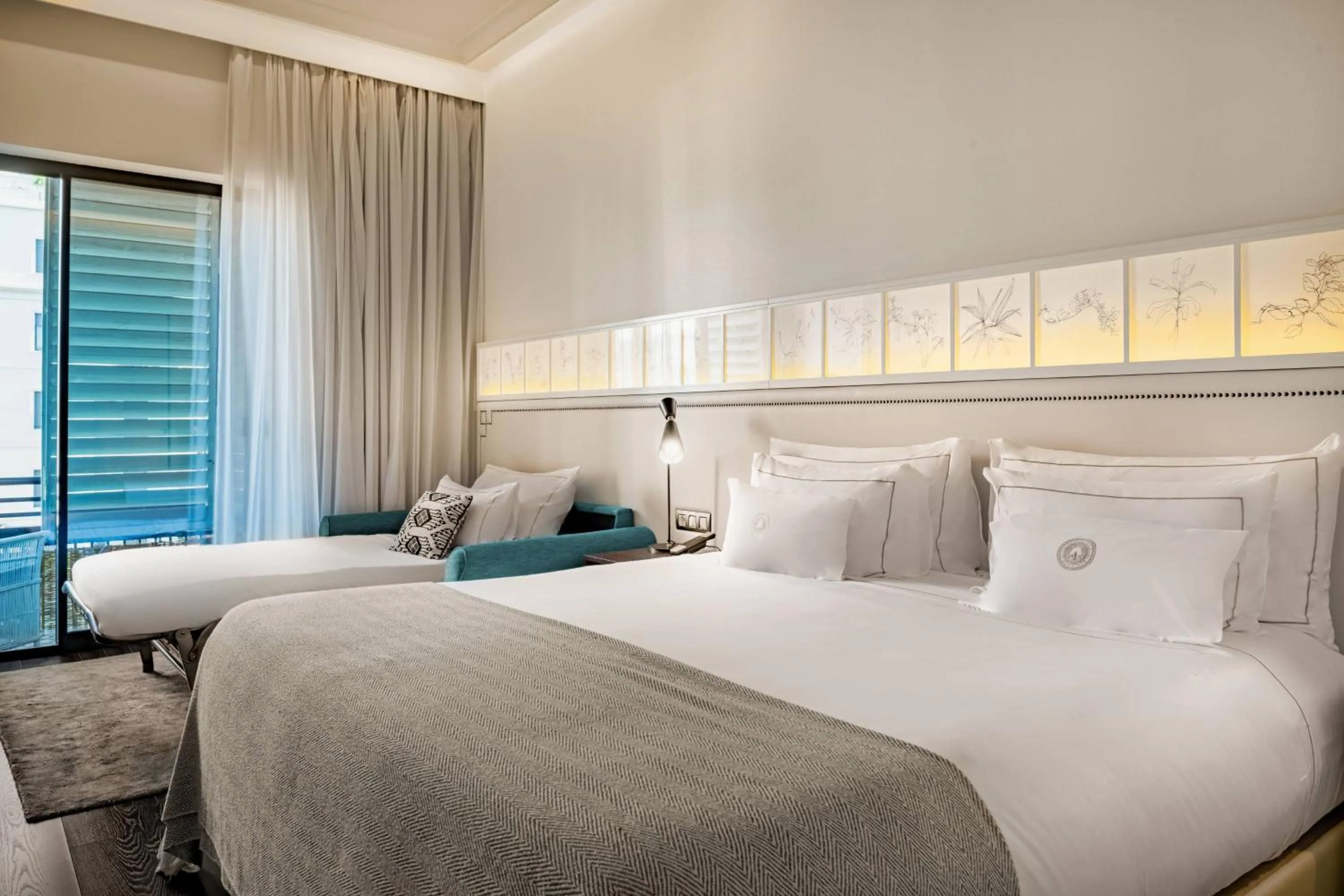 Photo of the whole room, Bed in Cotton House Hotel, Autograph Collection