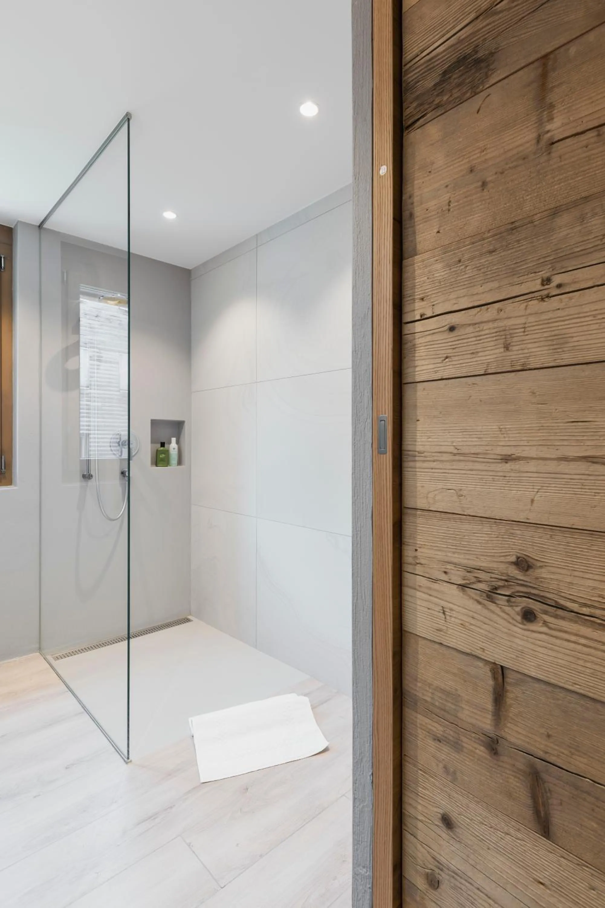 Shower in Caschu Alp Boutique Design Hotel Stoos - adults only