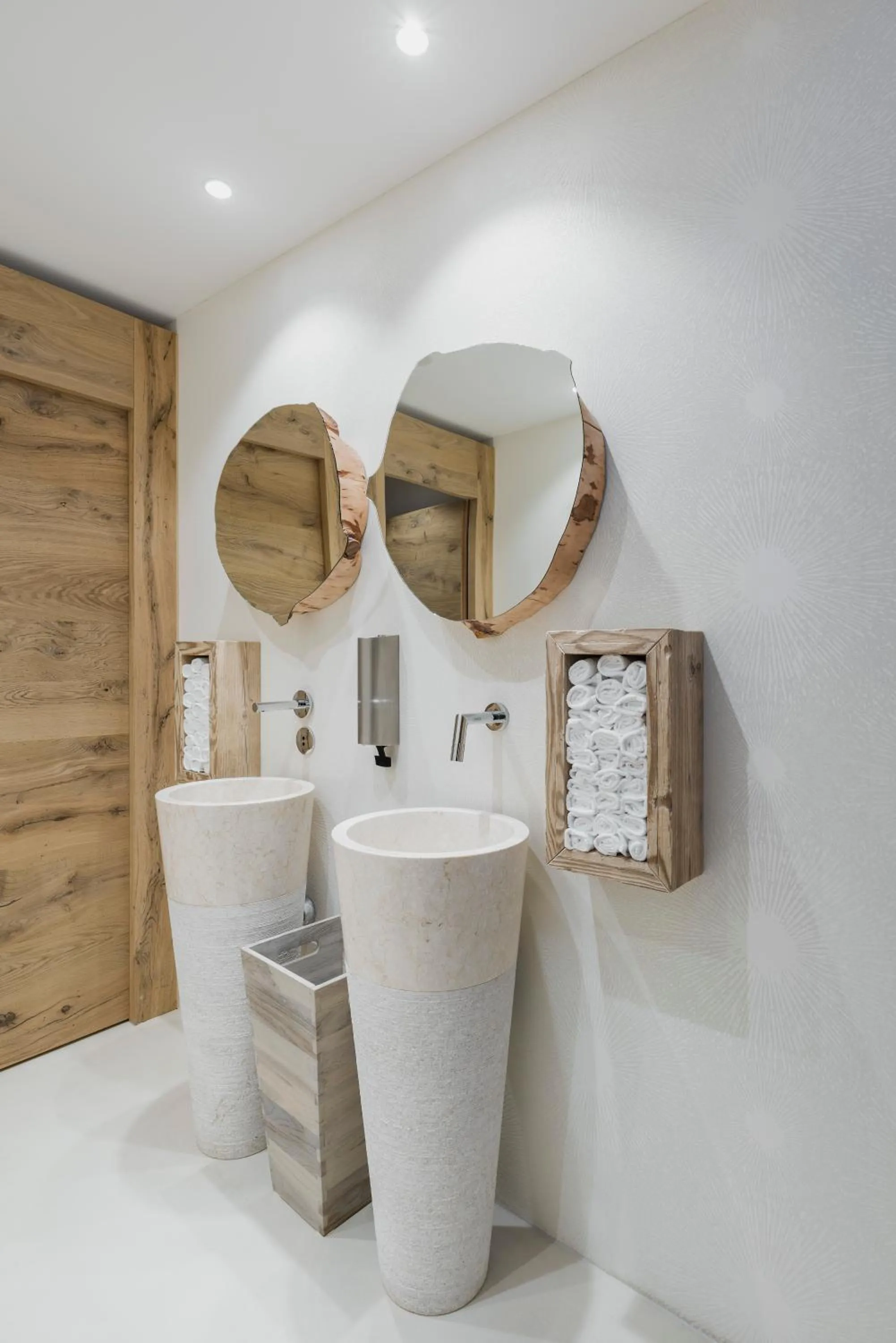 Restaurant/places to eat in Caschu Alp Boutique Design Hotel Stoos - adults only