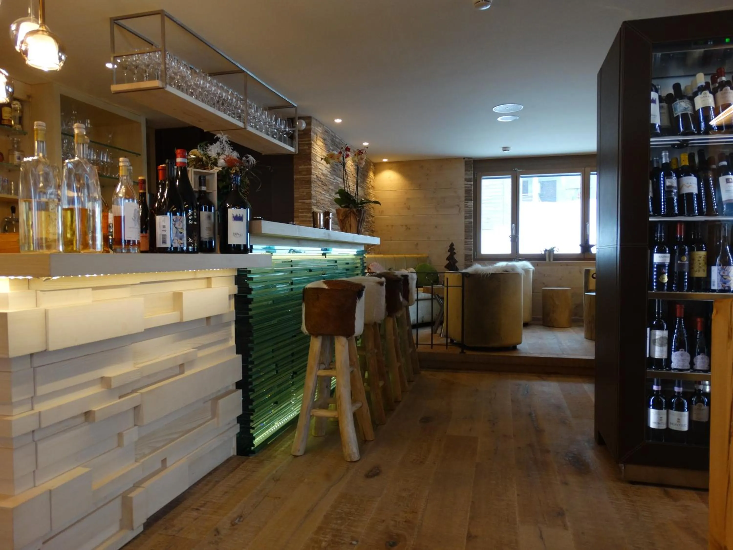 Restaurant/places to eat in Caschu Alp Boutique Design Hotel Stoos - adults only