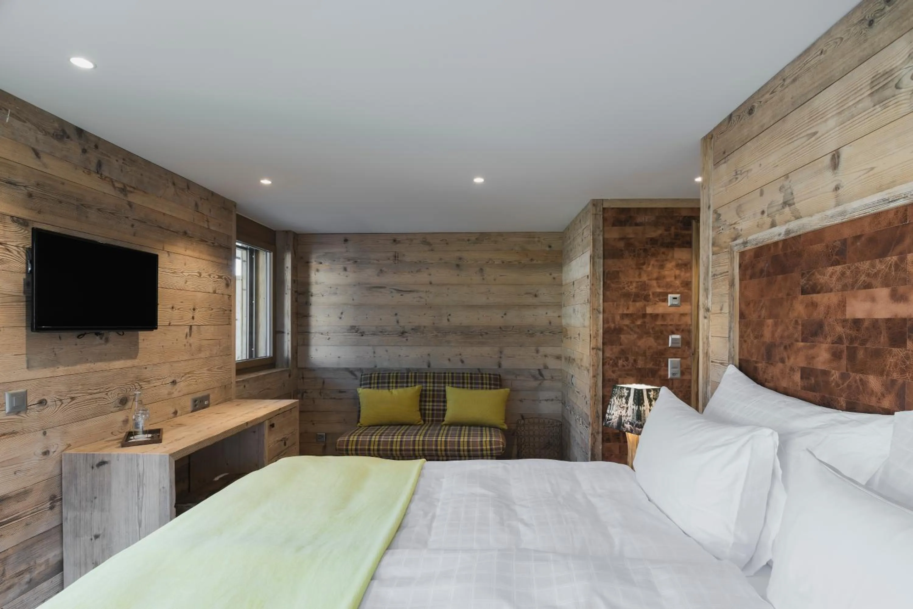 Bed in Caschu Alp Boutique Design Hotel Stoos - adults only