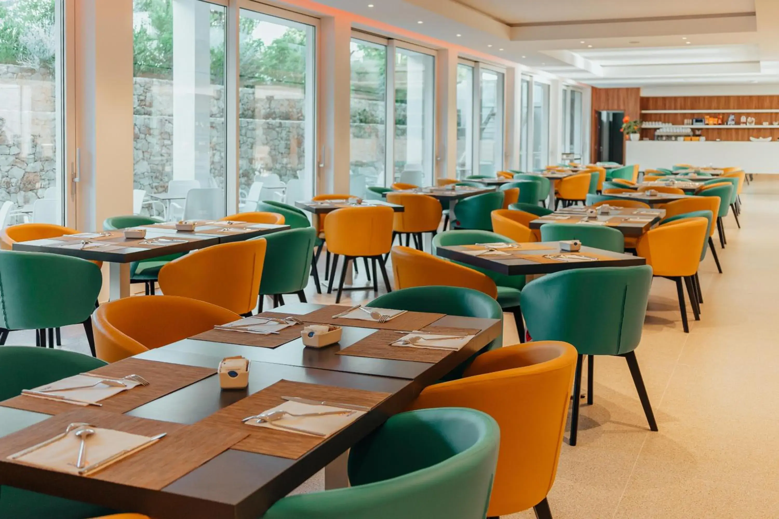 Restaurant/places to eat in Marelive - CDSHotels Restaurant/places to eat in Marelive - CDSHotels