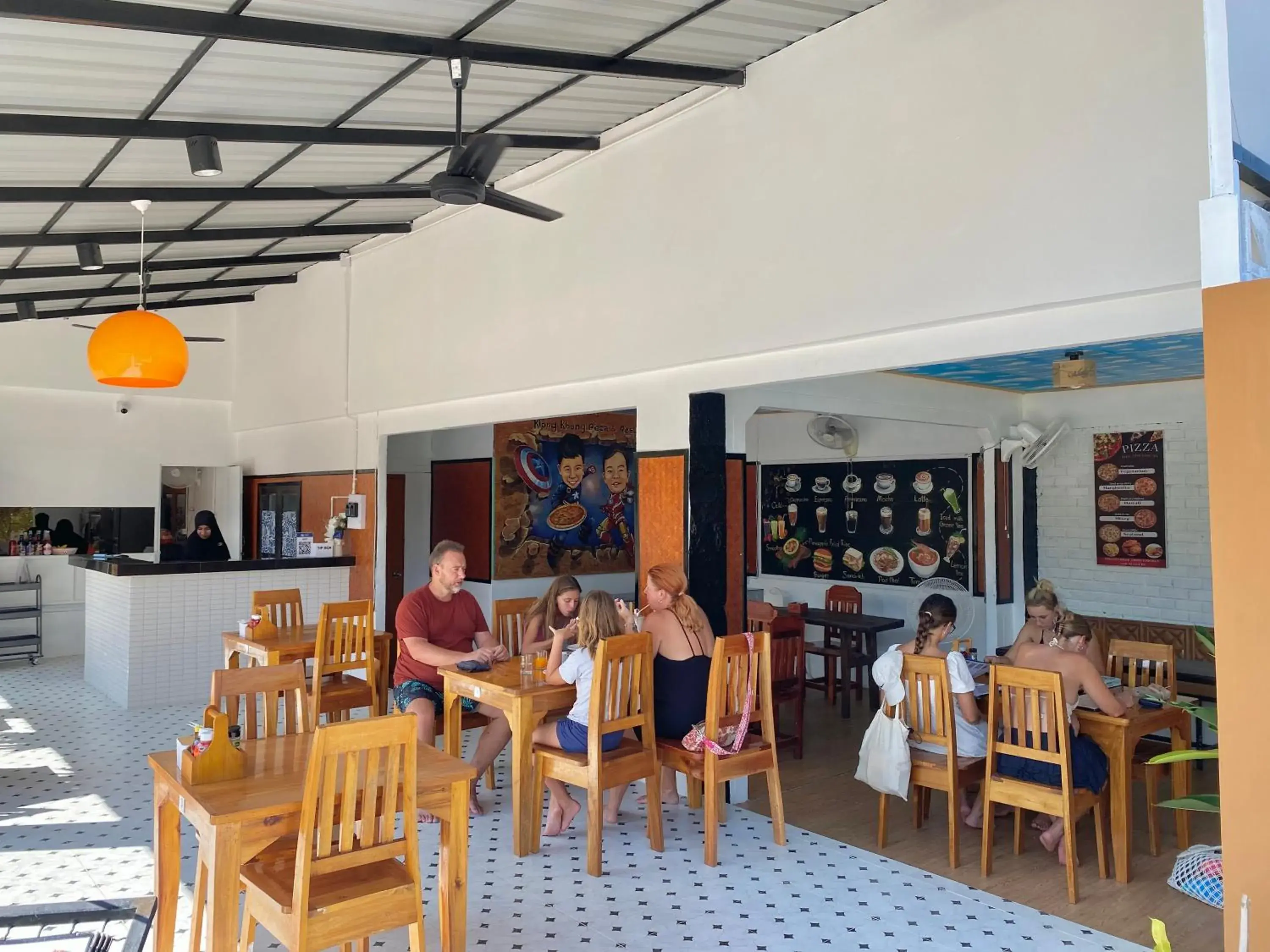 Restaurant/places to eat in Hatzanda Lanta Resort - SHA Extra Plus Restaurant/places to eat in Hatzanda Lanta Resort - SHA Extra Plus