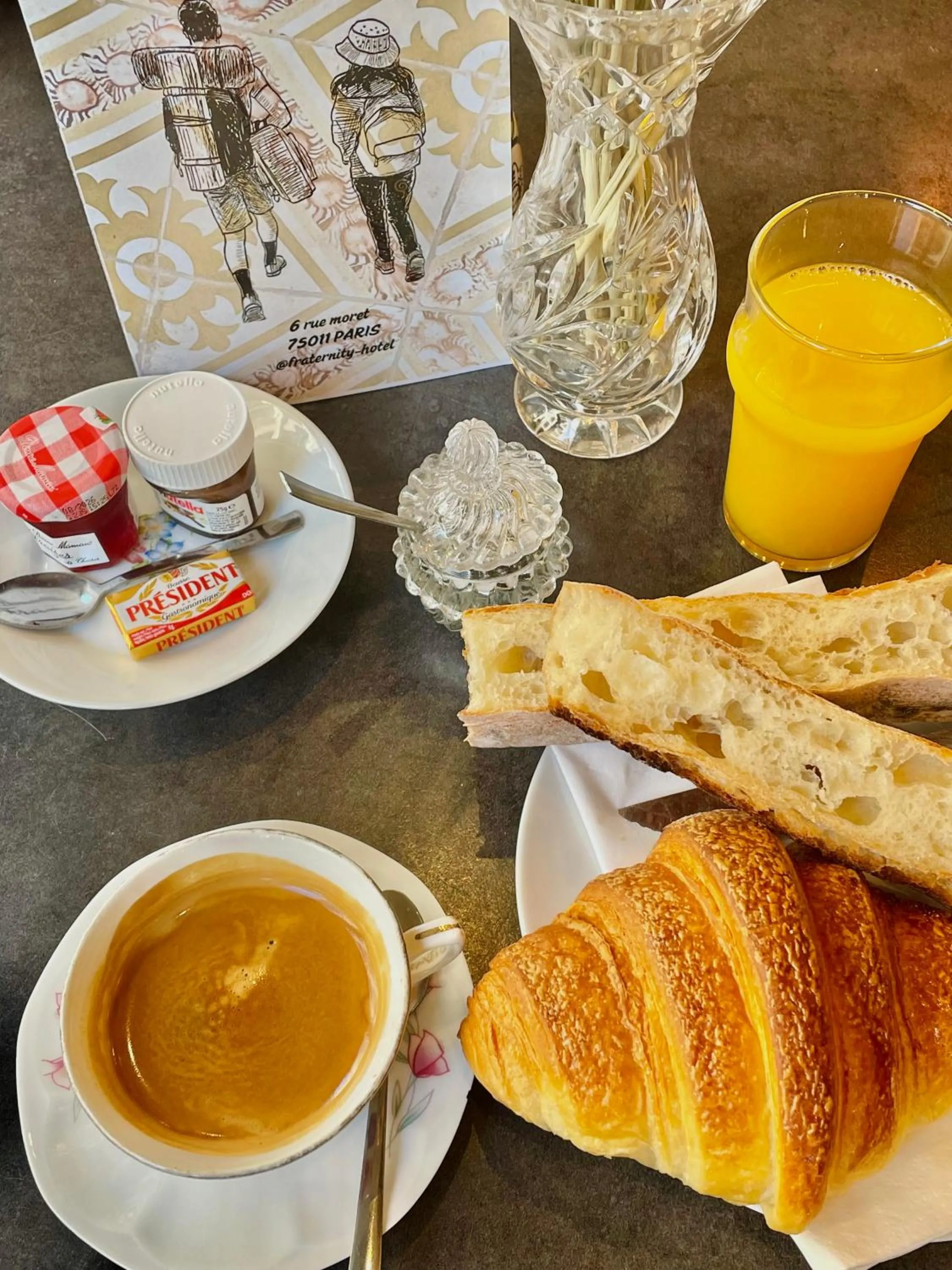 Breakfast in FRATERNiTY-HOTEL
