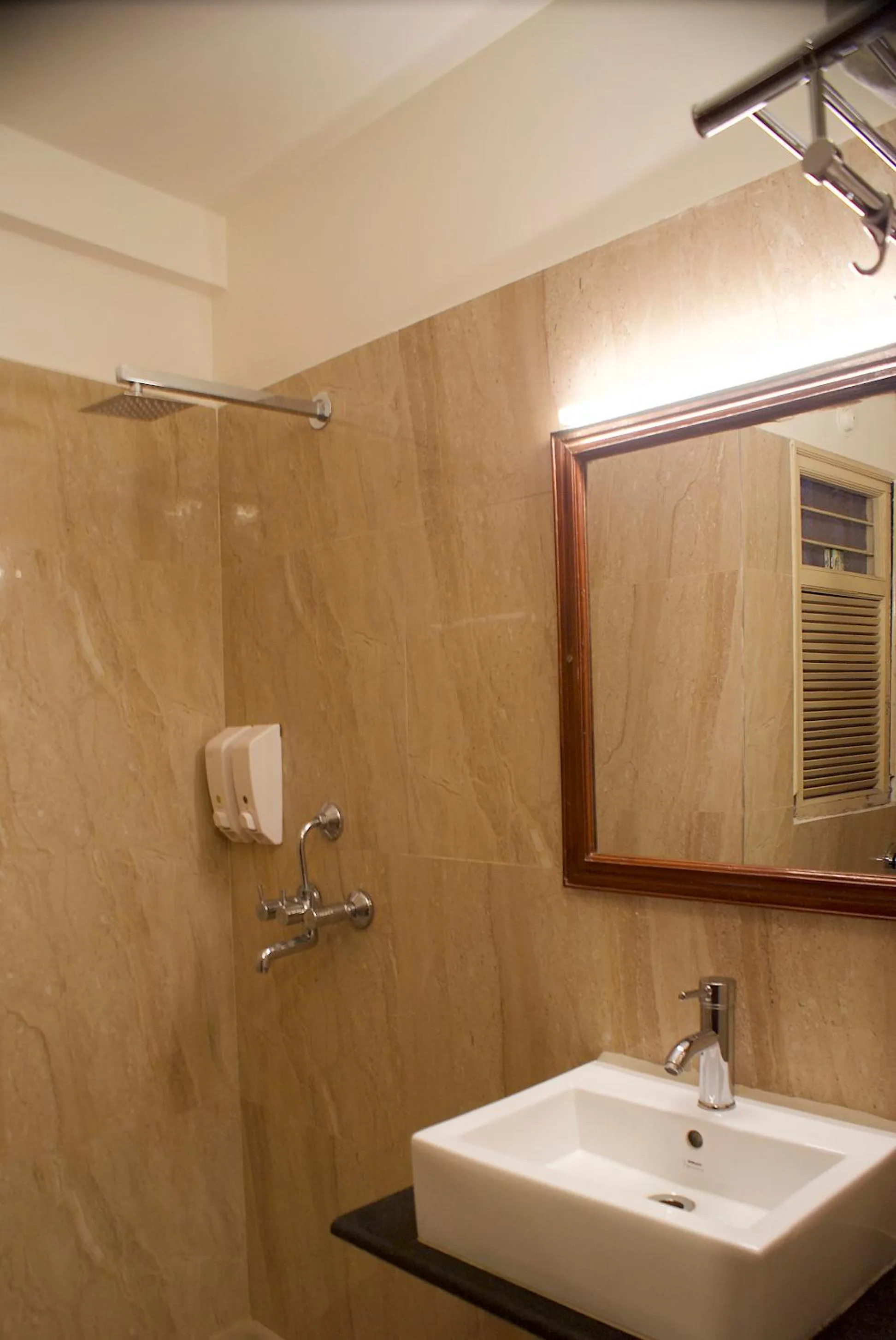 Bathroom in Hotel Alpana