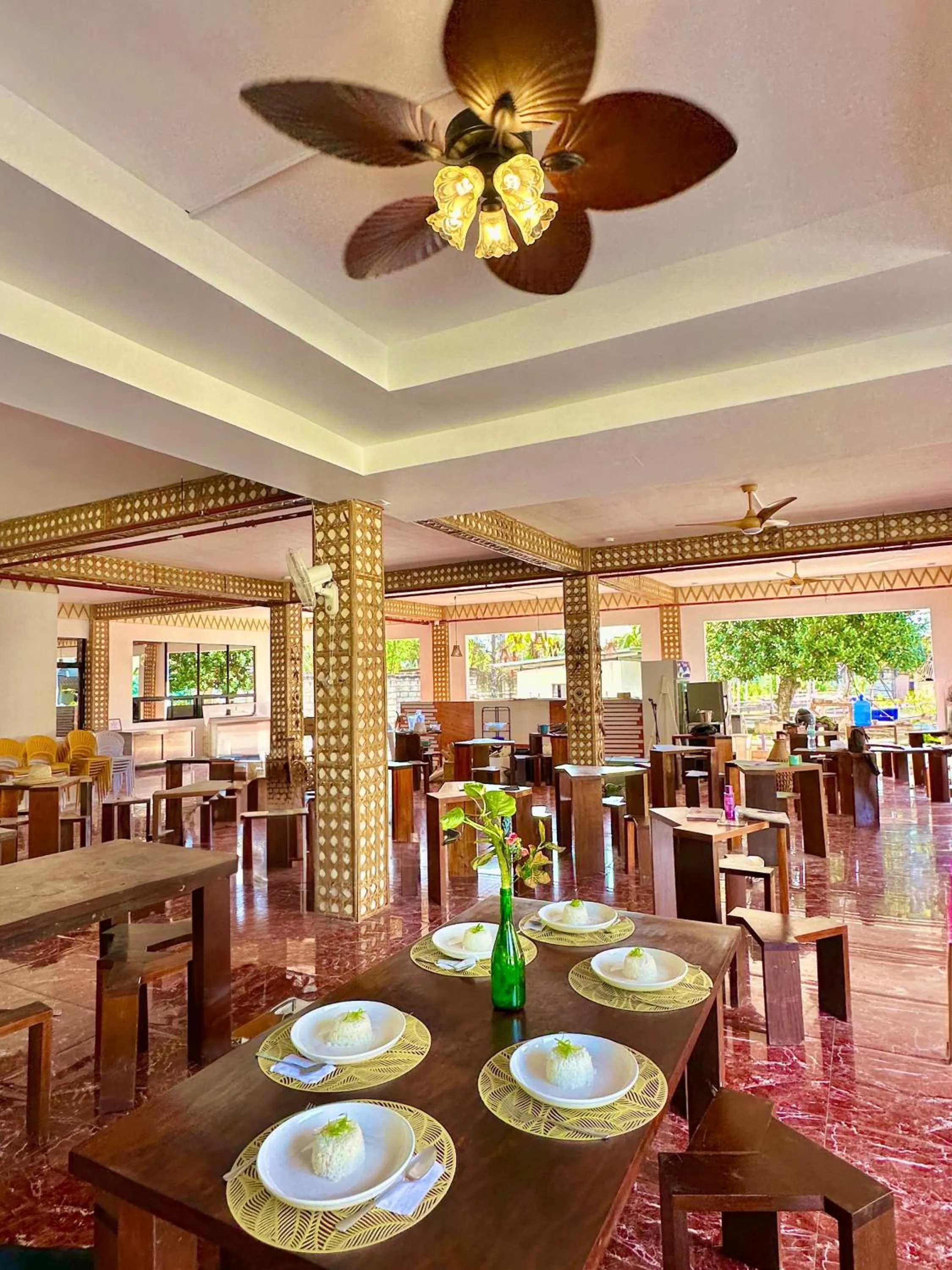 Restaurant/places to eat in On Board Lifestyle Resort FREE MOTORBIKE