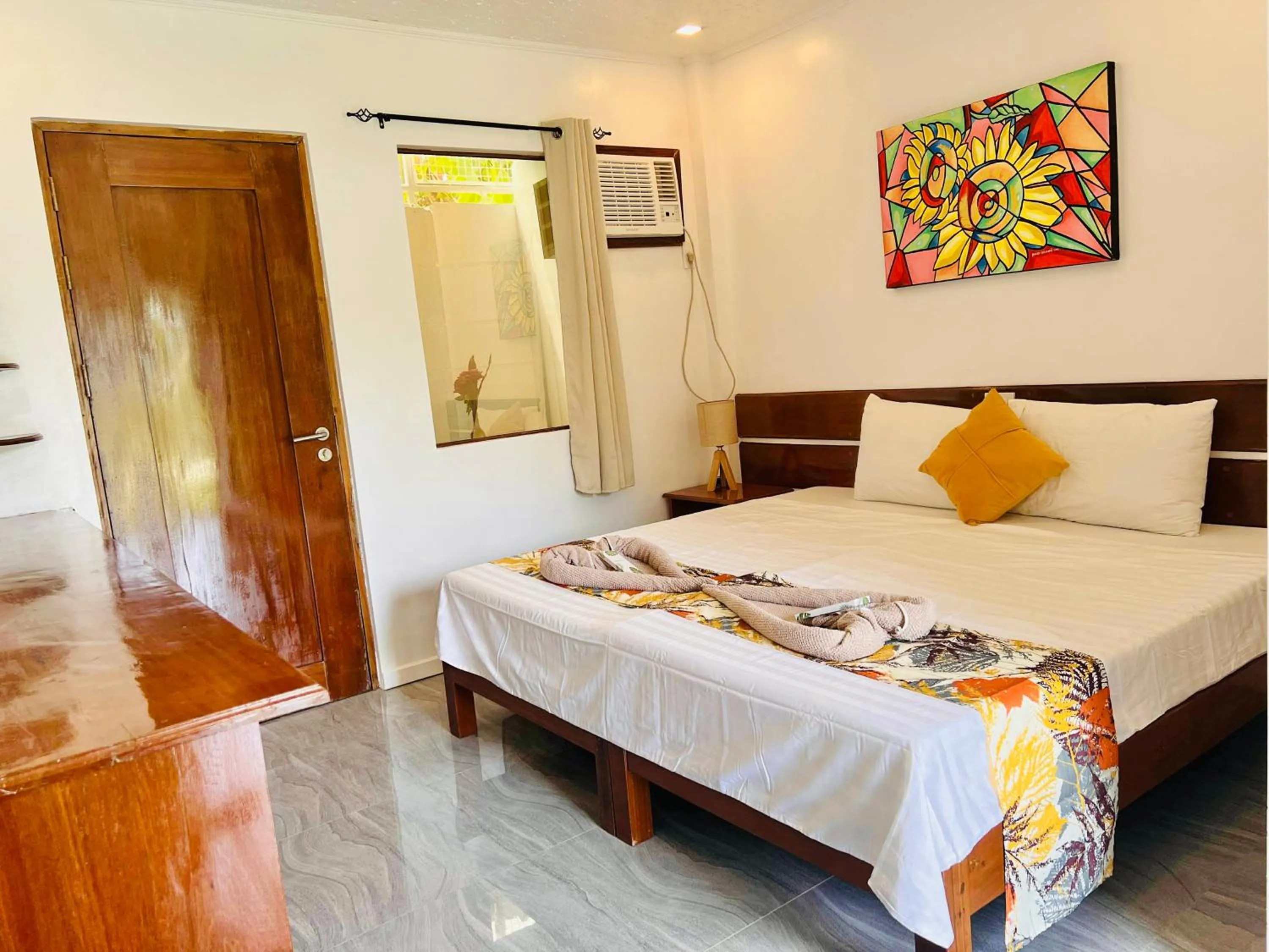 Bed in On Board Lifestyle Resort FREE MOTORBIKE