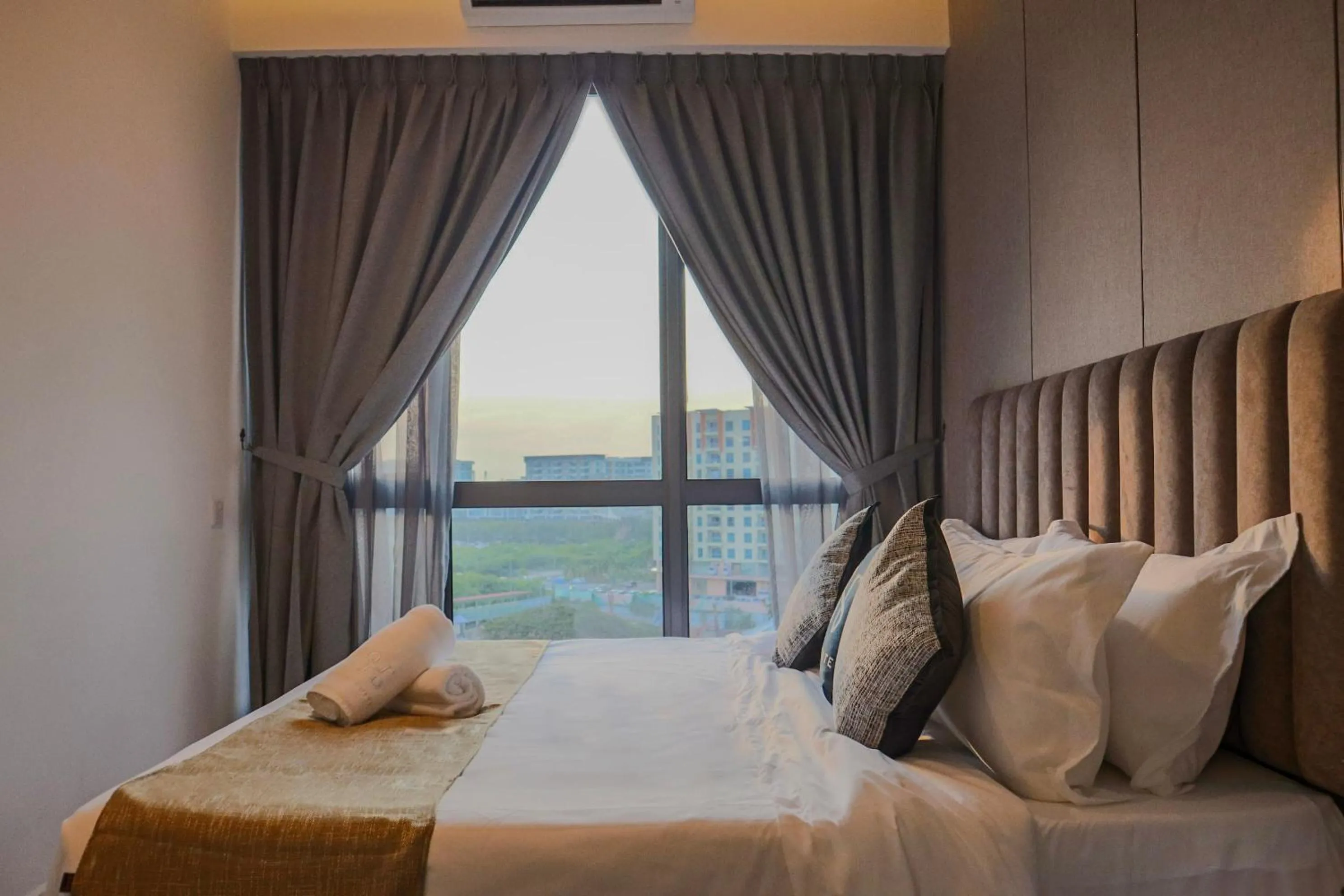 Bedroom, Bed in The SIGAR Hotel at Sutera Bay