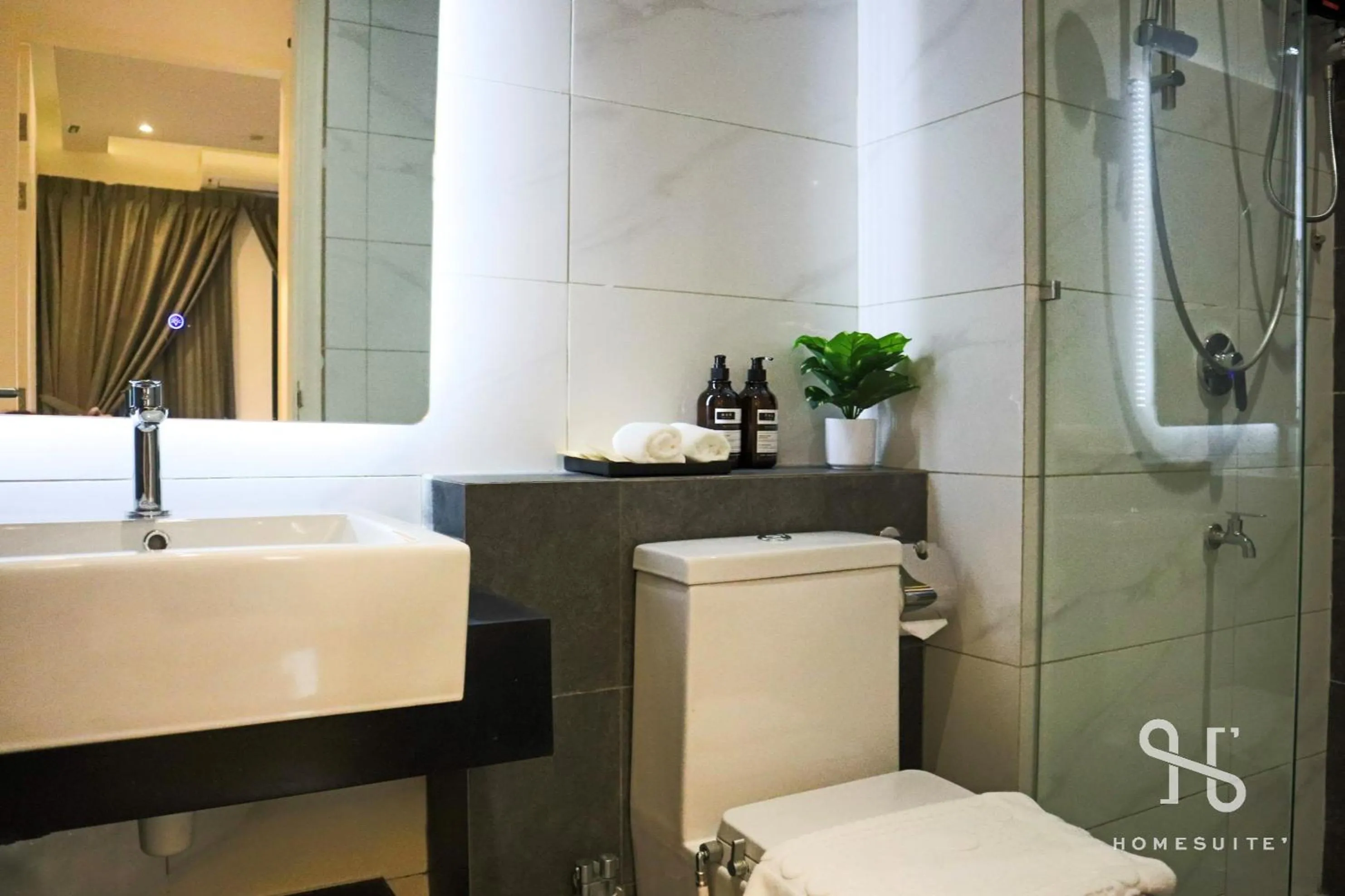 Toilet in The SIGAR Hotel at Sutera Bay