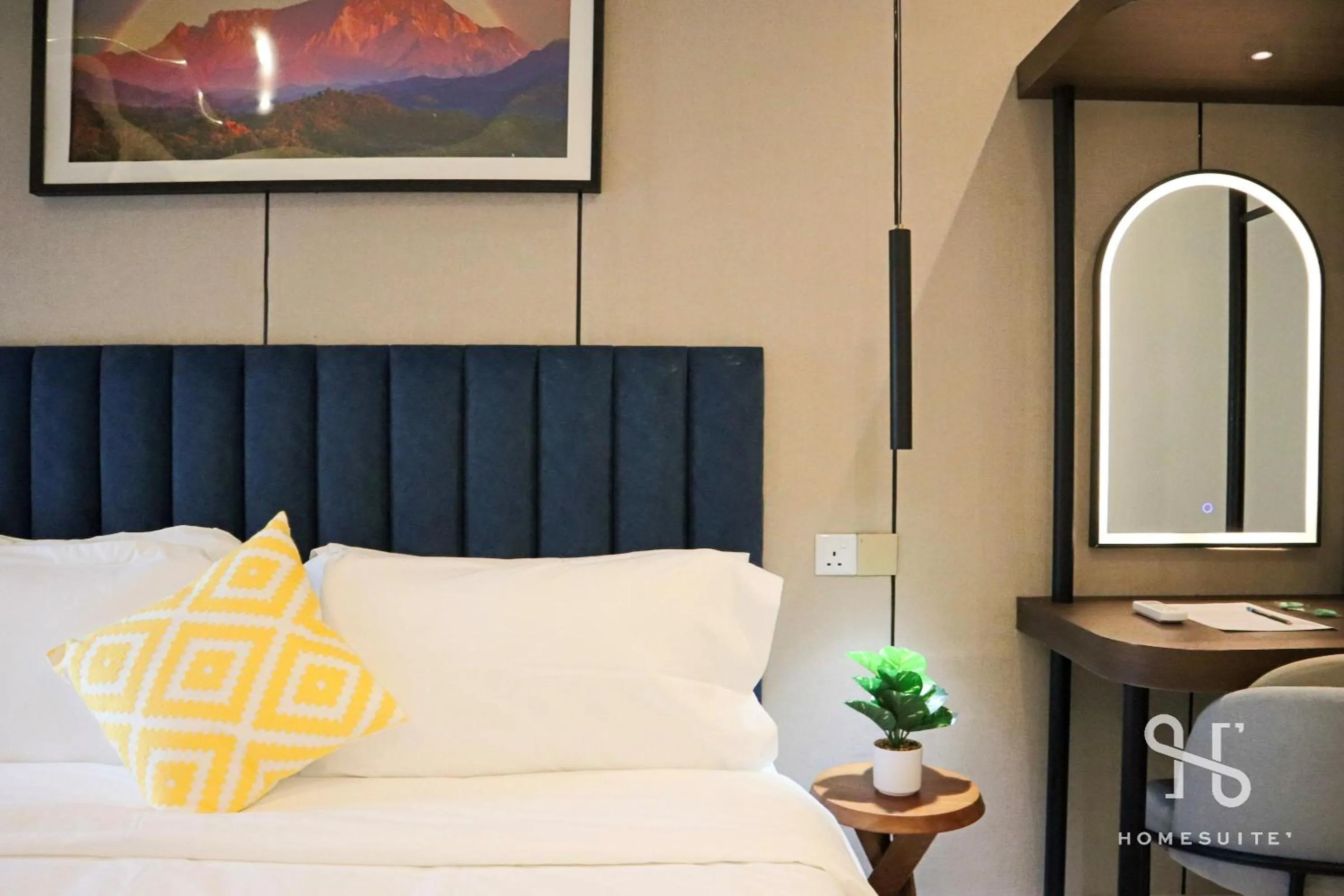 Bedroom, Bed in The SIGAR Hotel at Sutera Bay