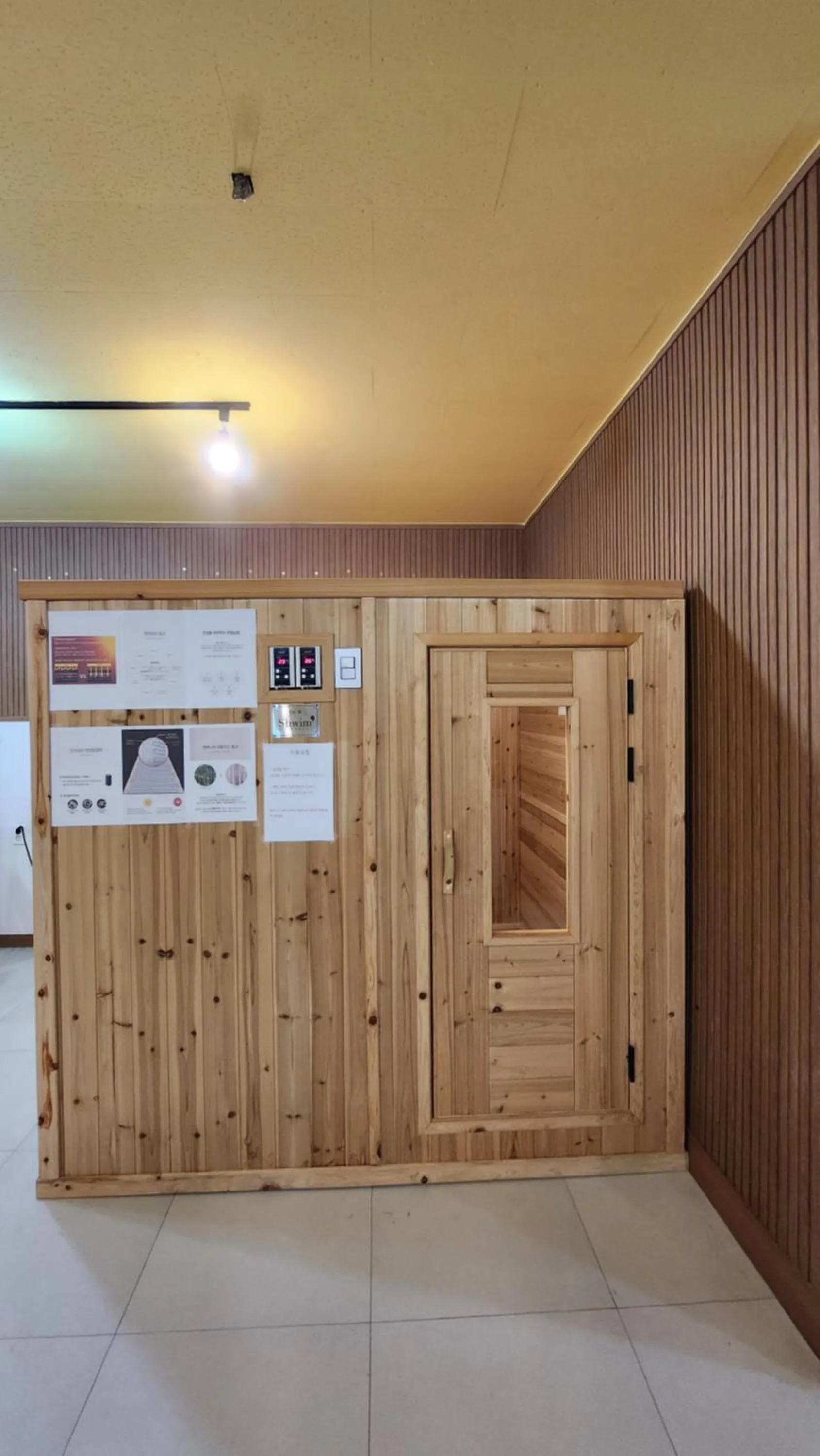 Sauna in Elegance hotel hwangridan
