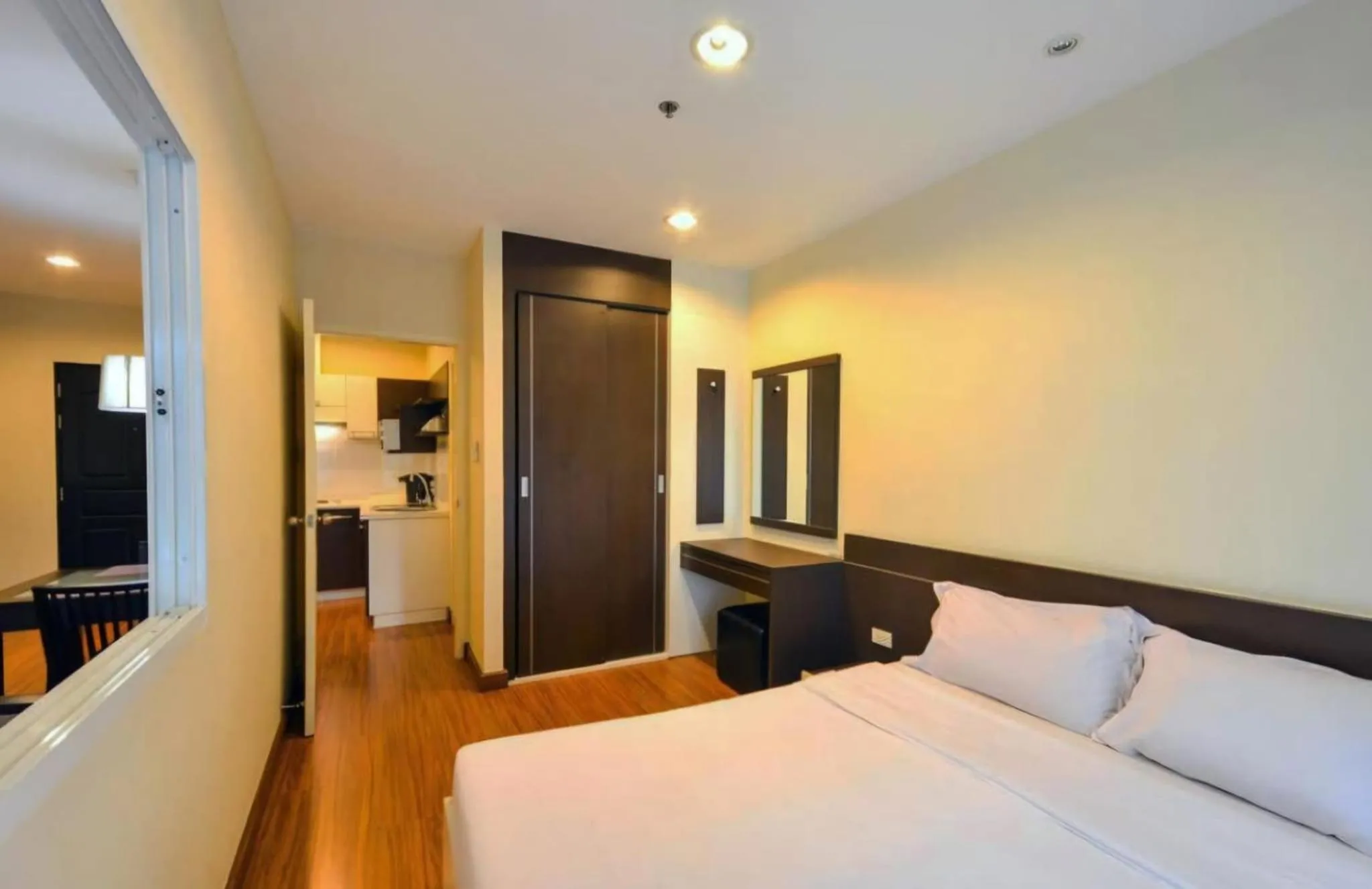 Bed in Phuket Villa Patong