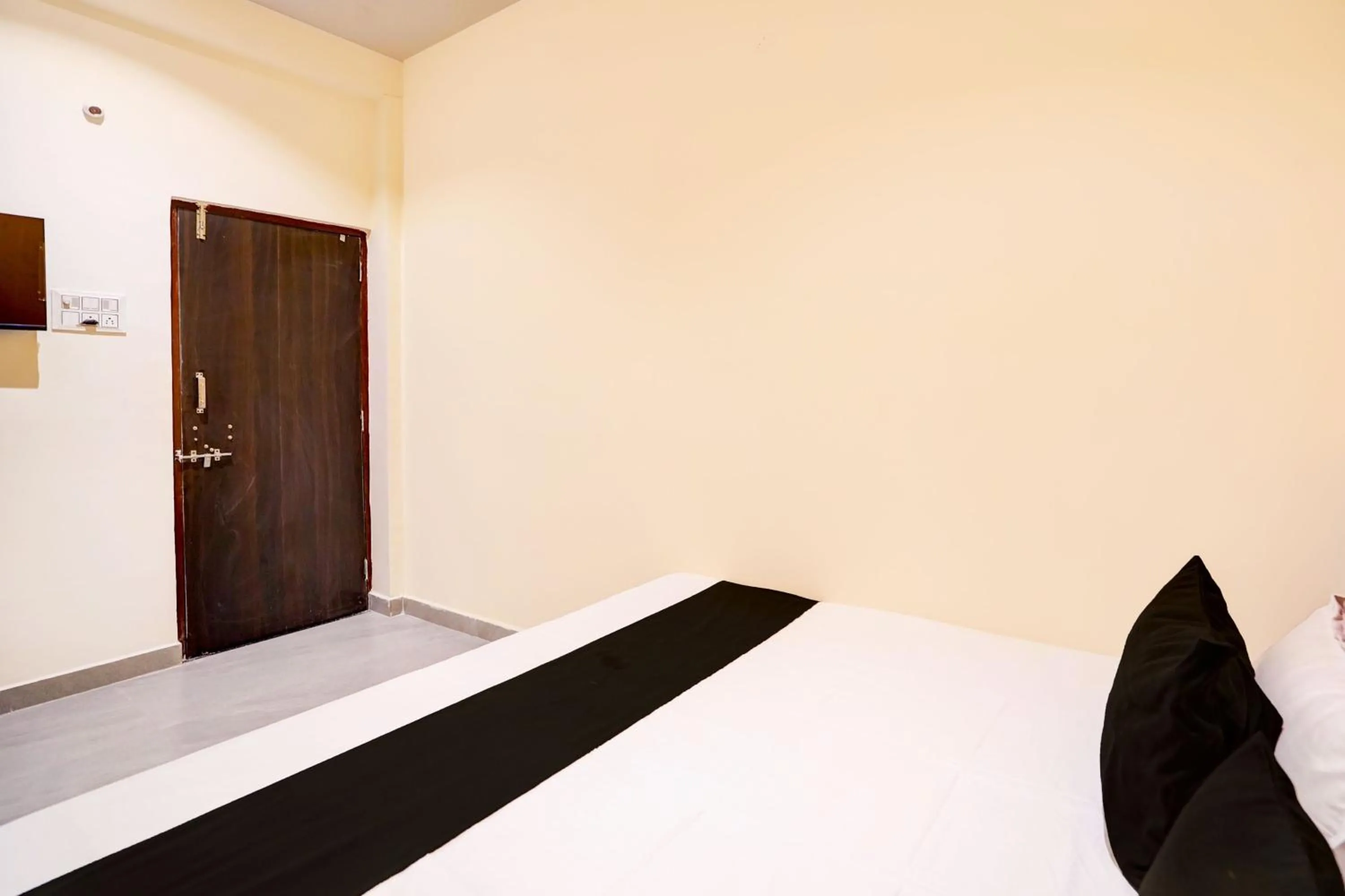 HOTEL O S S STAY INN