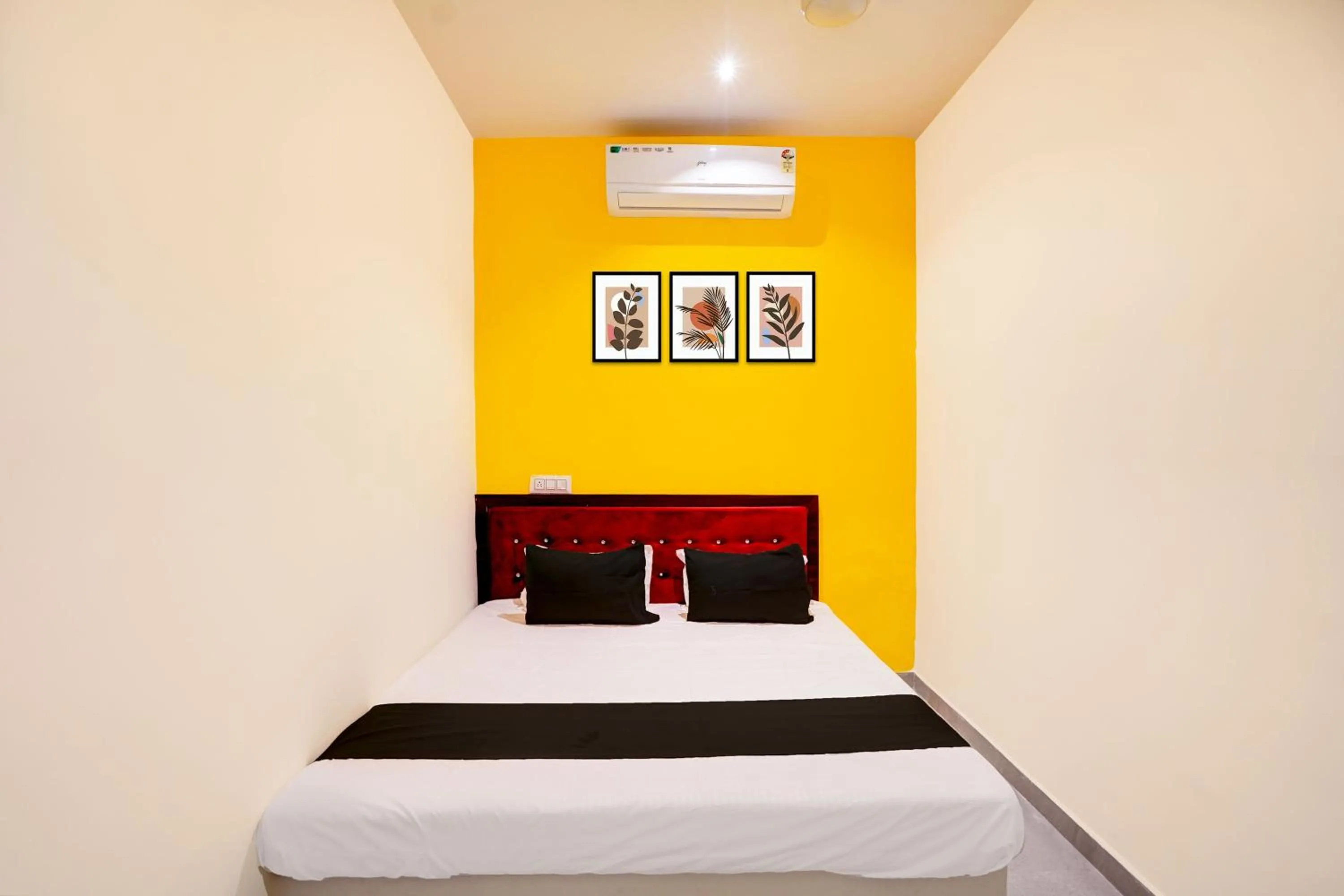 HOTEL O S S STAY INN