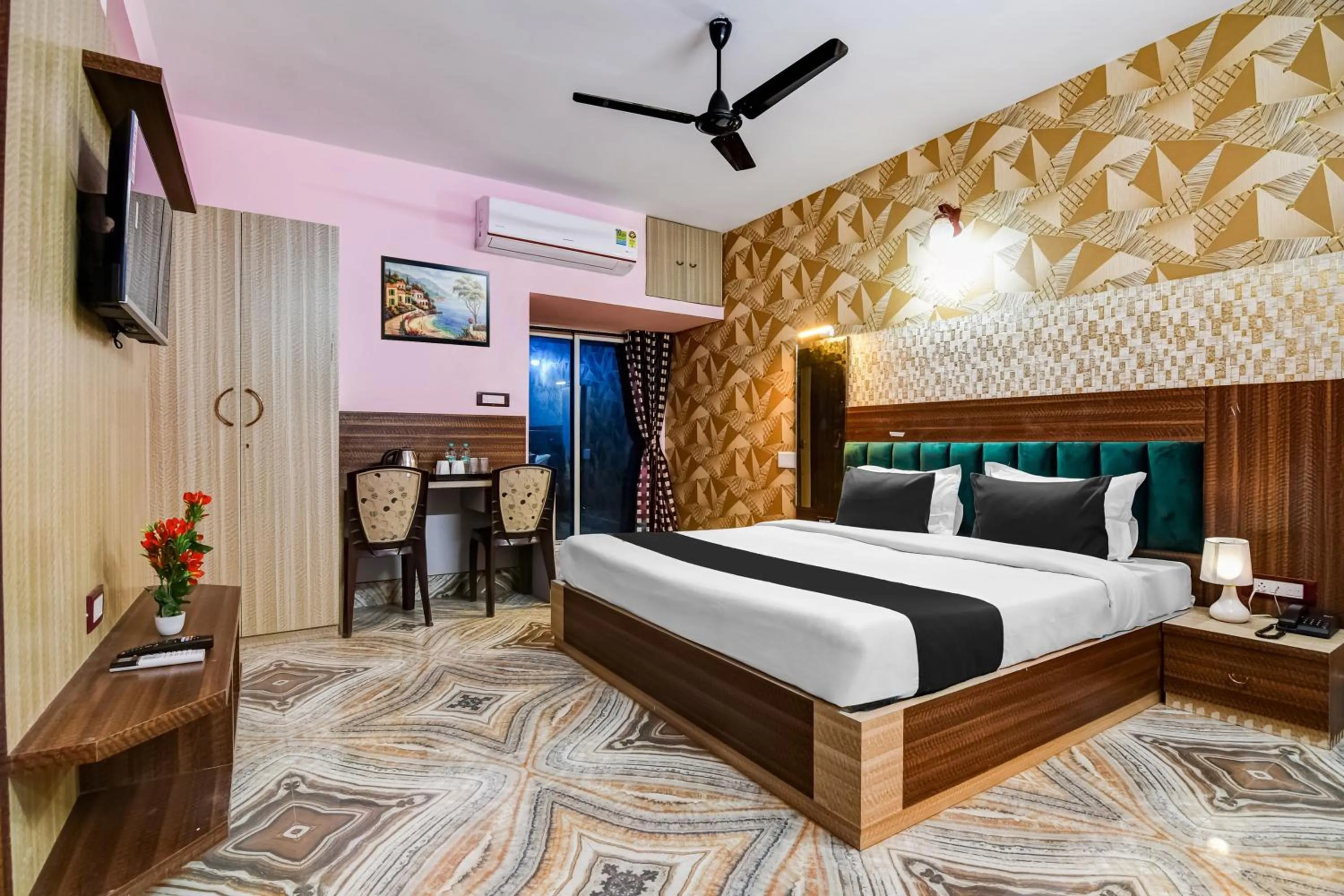 Bedroom, Bed in Hotel O Fifteen