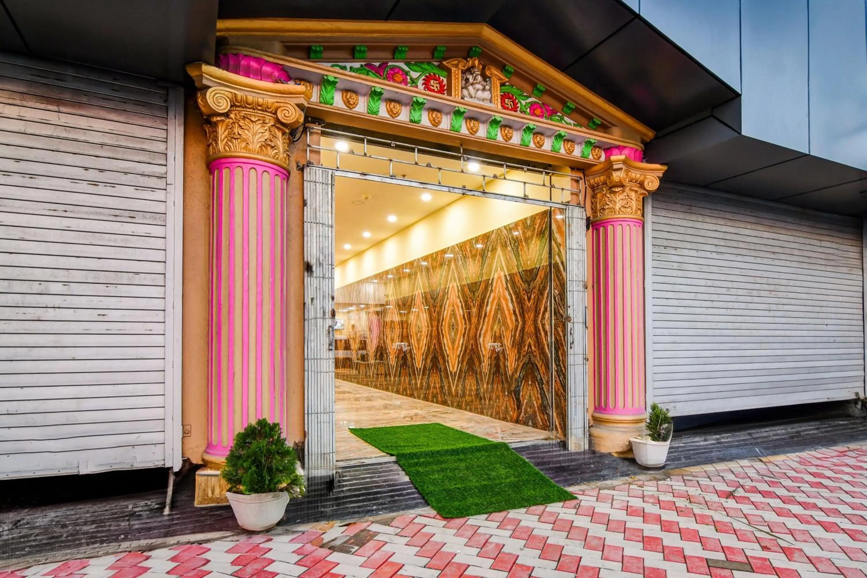 Facade/entrance in Hotel O Fifteen