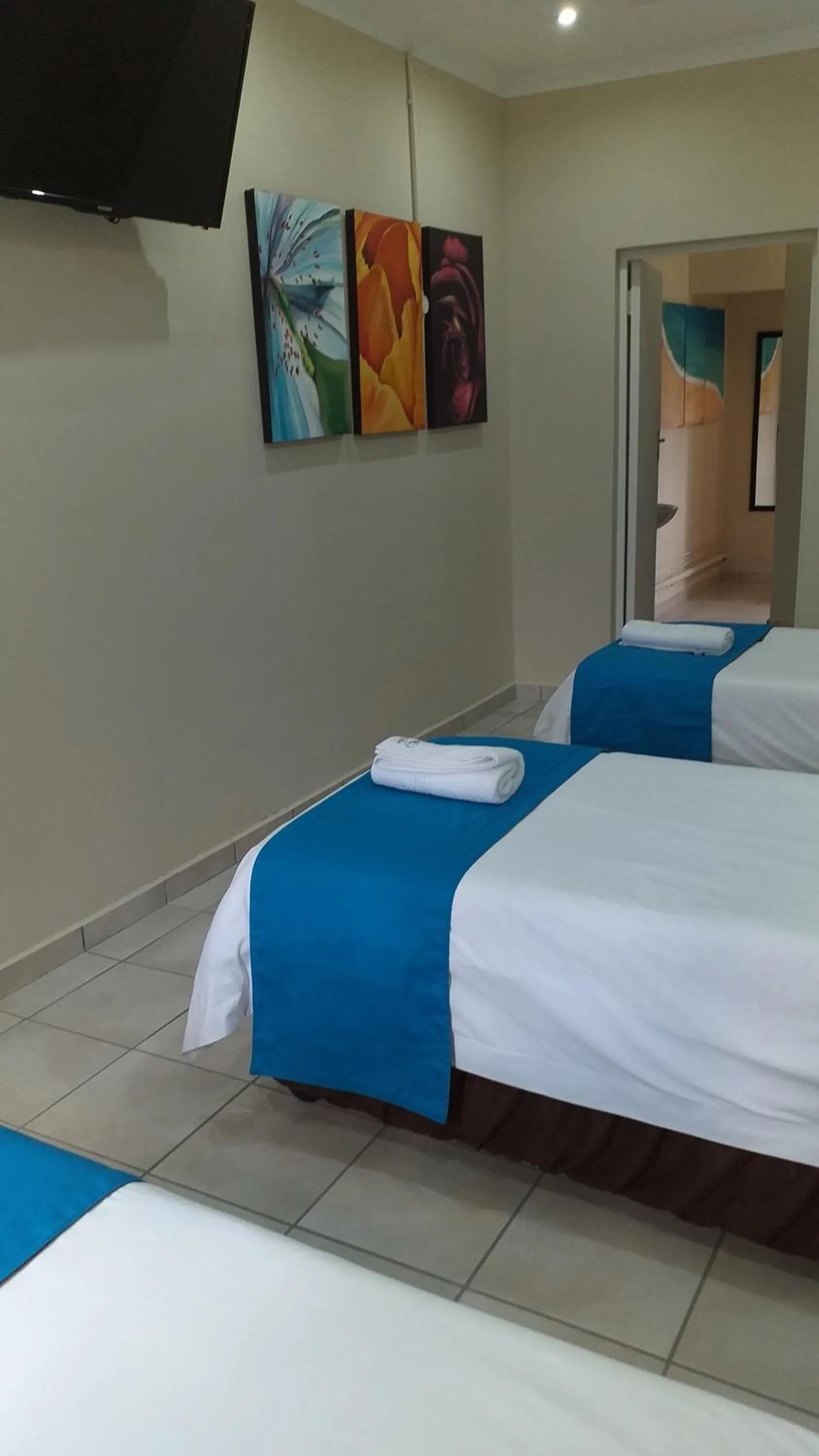 Bedroom, Bed in Gecko Inn