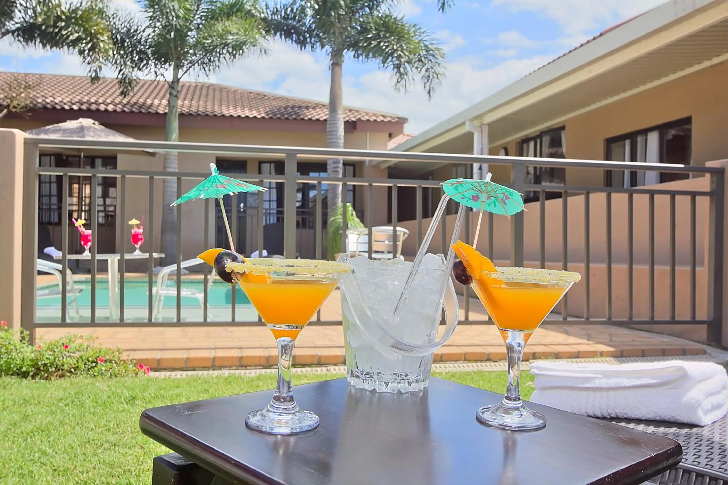 Swimming pool in Gecko Inn